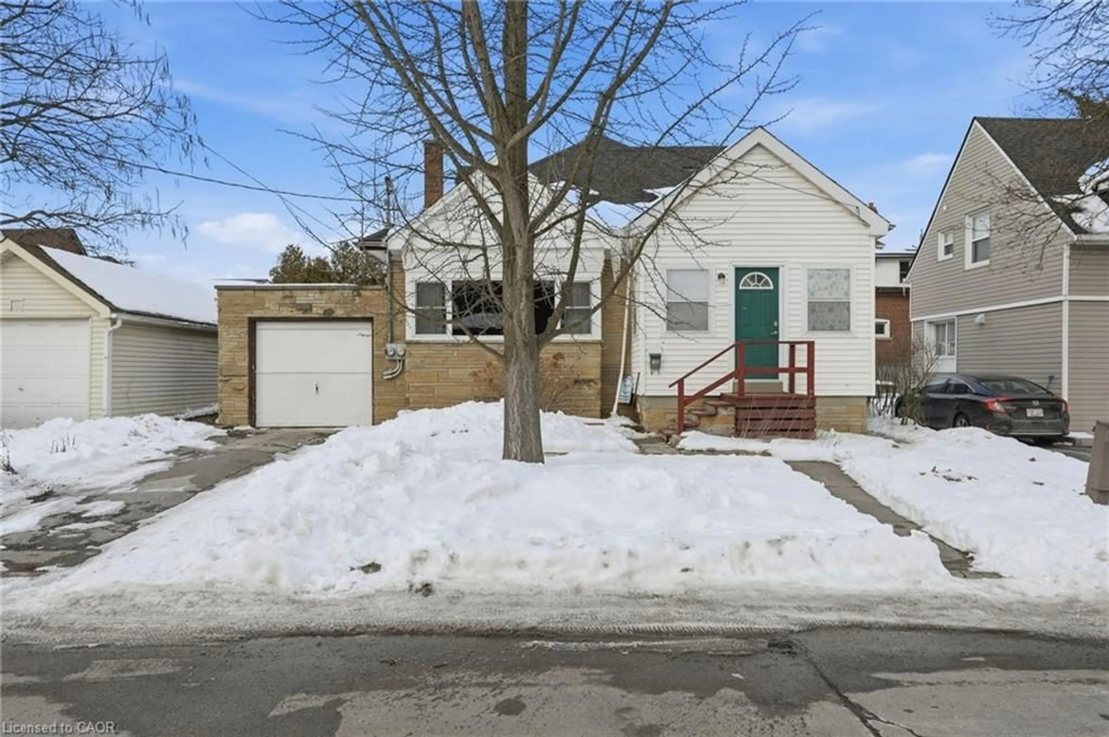 Unknown for 196 Glen Rd, Hamilton Ontario L8S 3N4