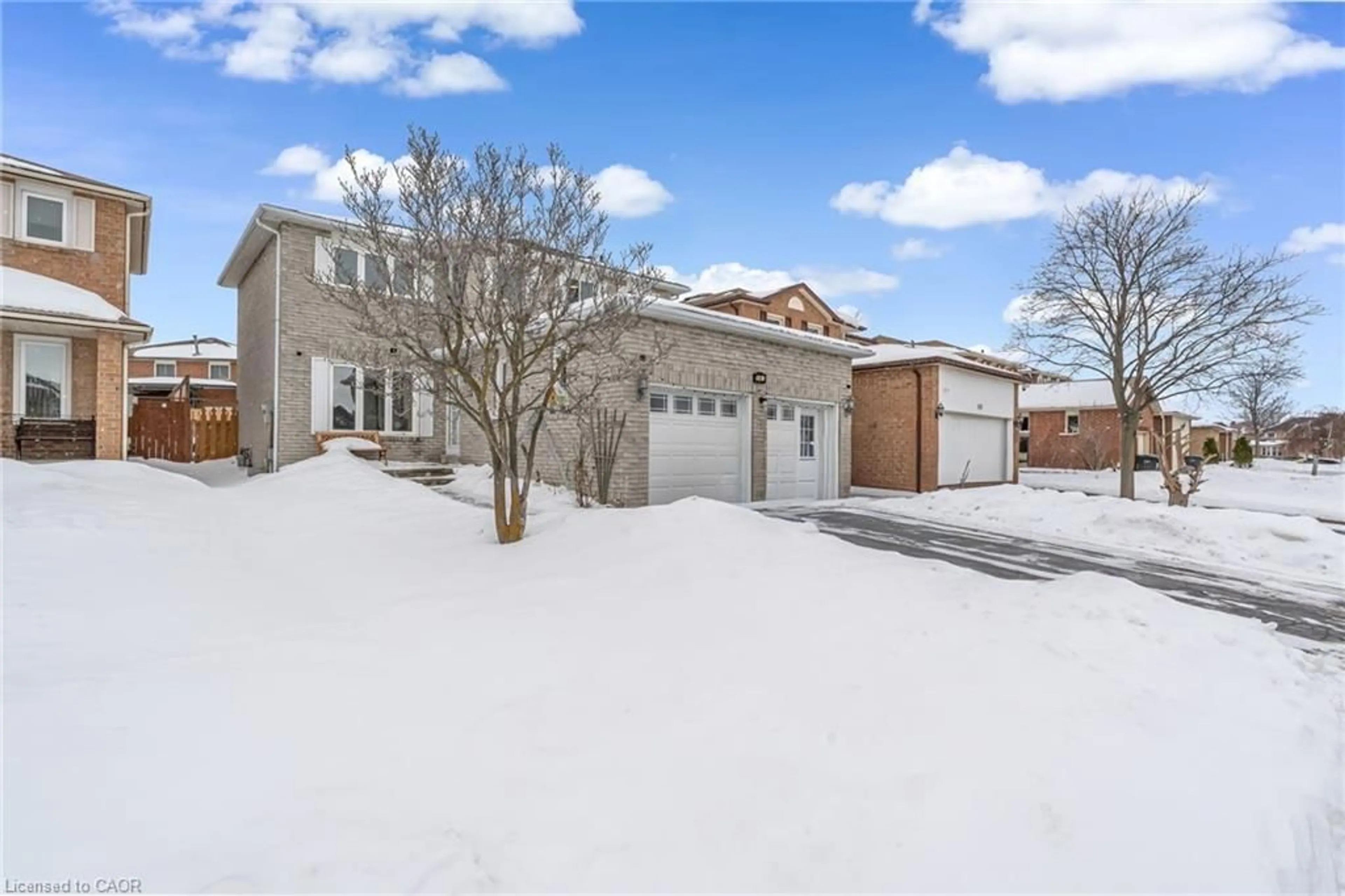 A pic from outside/outdoor area/front of a property/back of a property/a pic from drone, street for 161 Havelock Dr, Brampton Ontario L6W 4G4