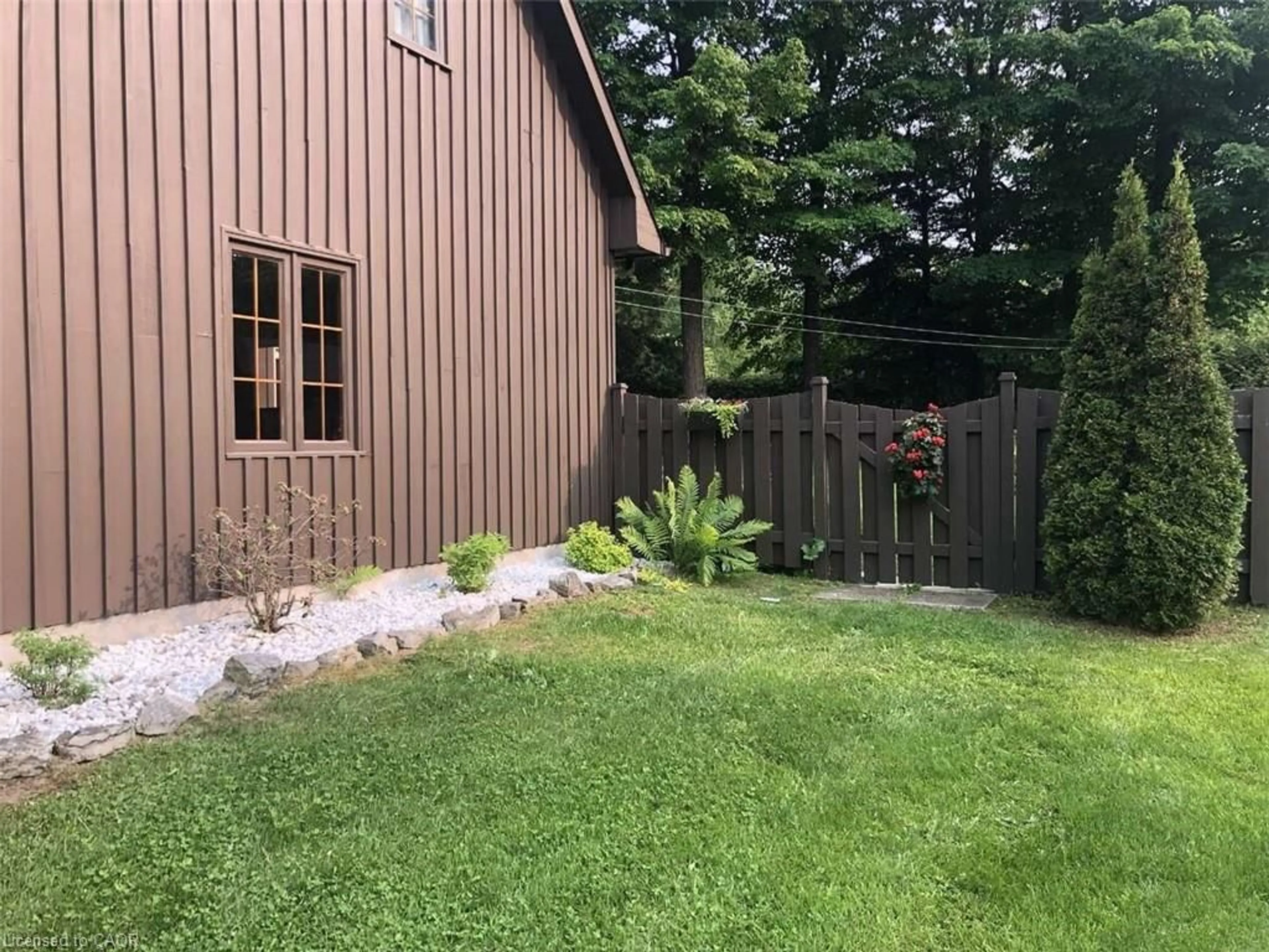 Shed for 704 Pattee Rd, Hawkesbury Ontario K6A 2R2