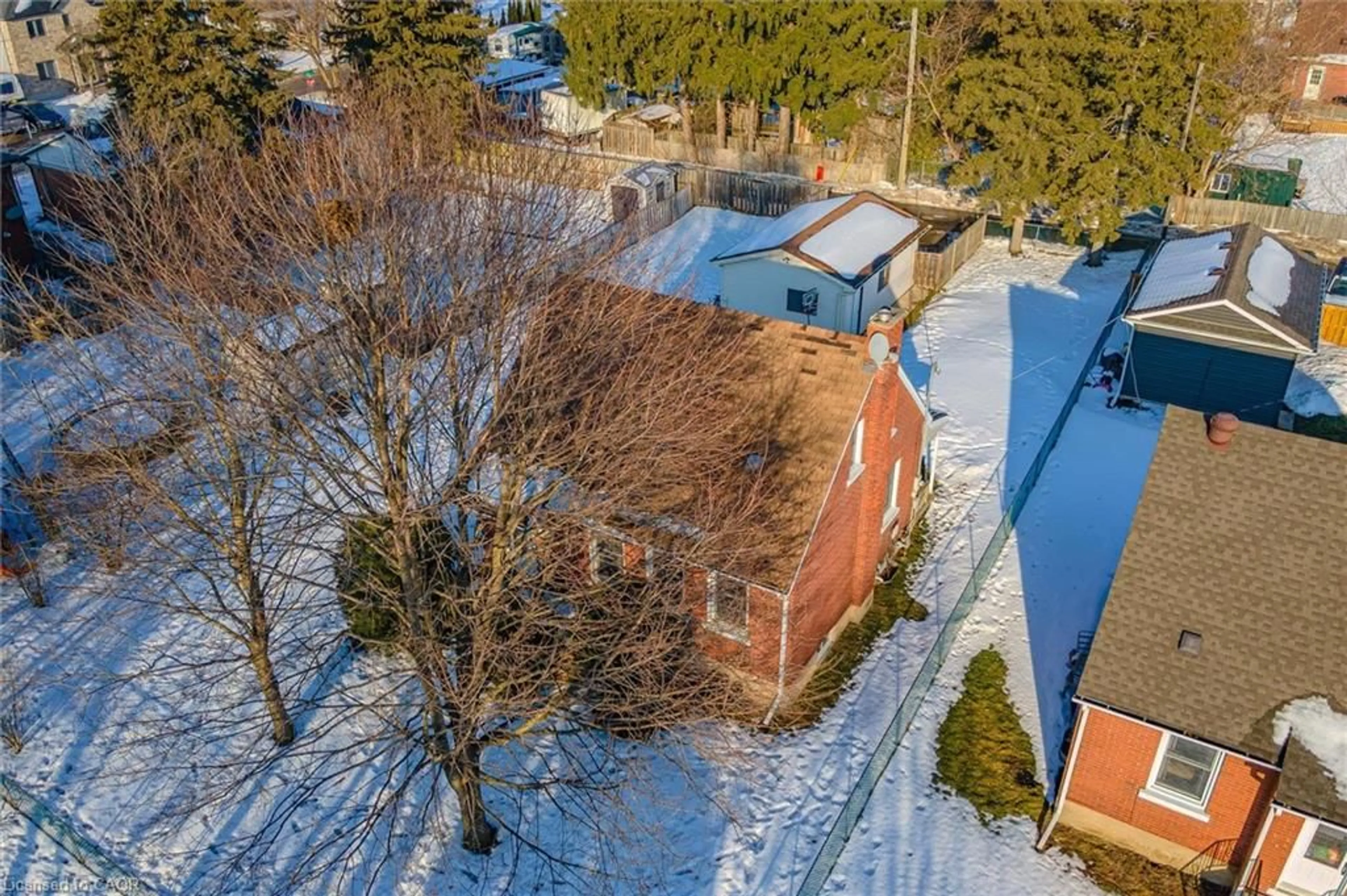 A pic from outside/outdoor area/front of a property/back of a property/a pic from drone, building for 81 Harvey Lane, Cambridge Ontario N3C 1N2