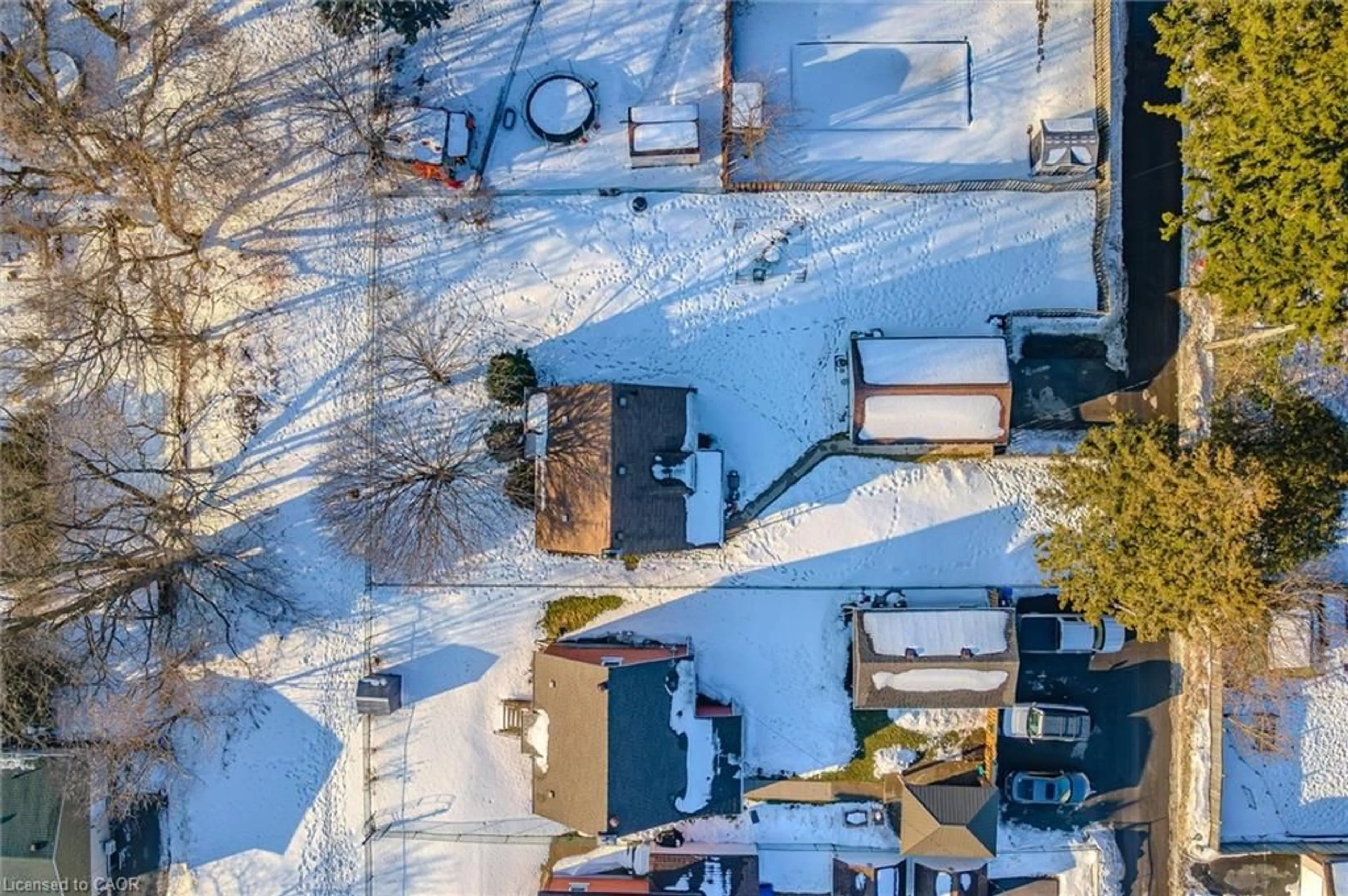 A pic from outside/outdoor area/front of a property/back of a property/a pic from drone, street for 81 Harvey Lane, Cambridge Ontario N3C 1N2