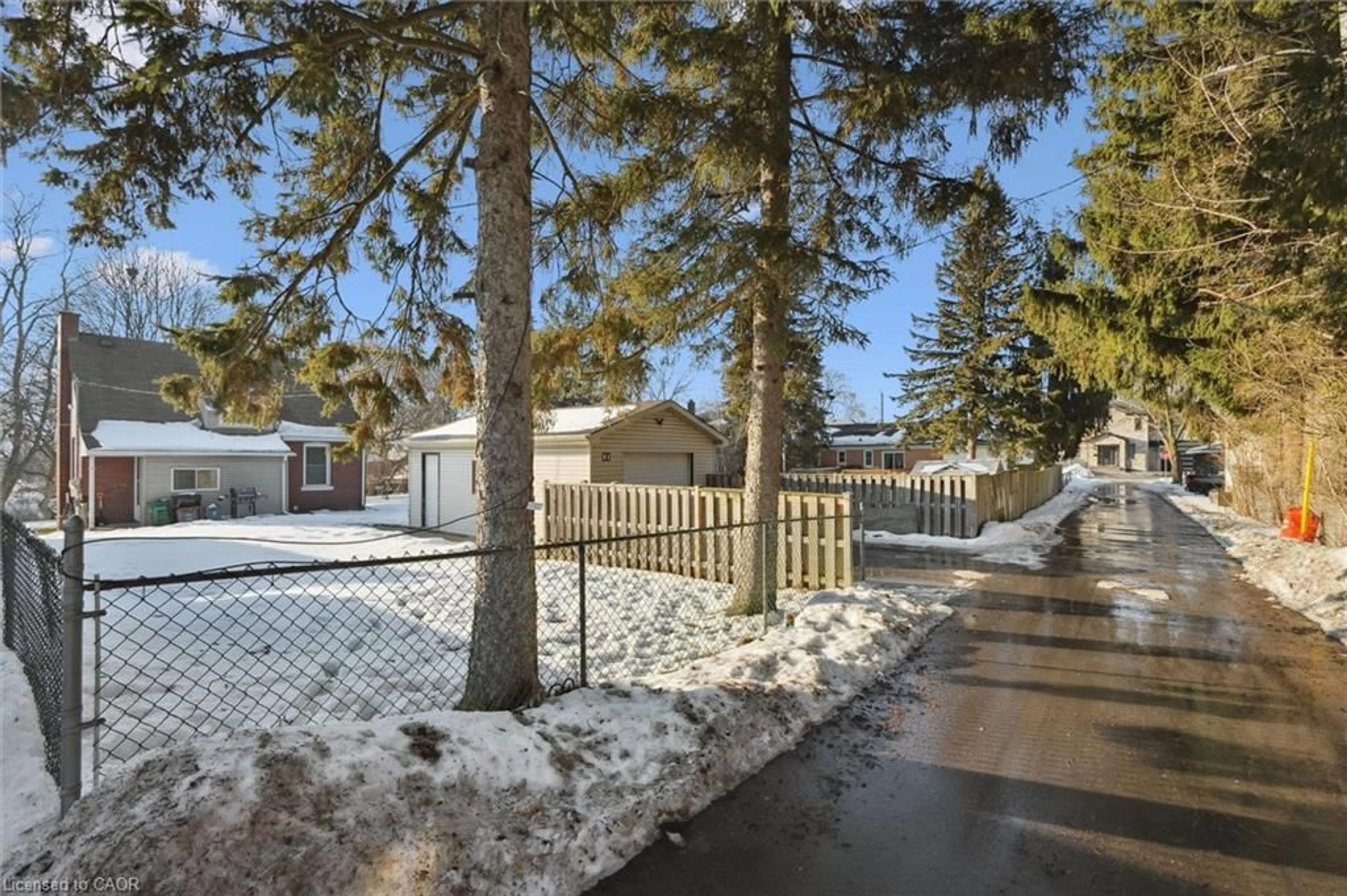 Patio, street for 81 Harvey Lane, Cambridge Ontario N3C 1N2