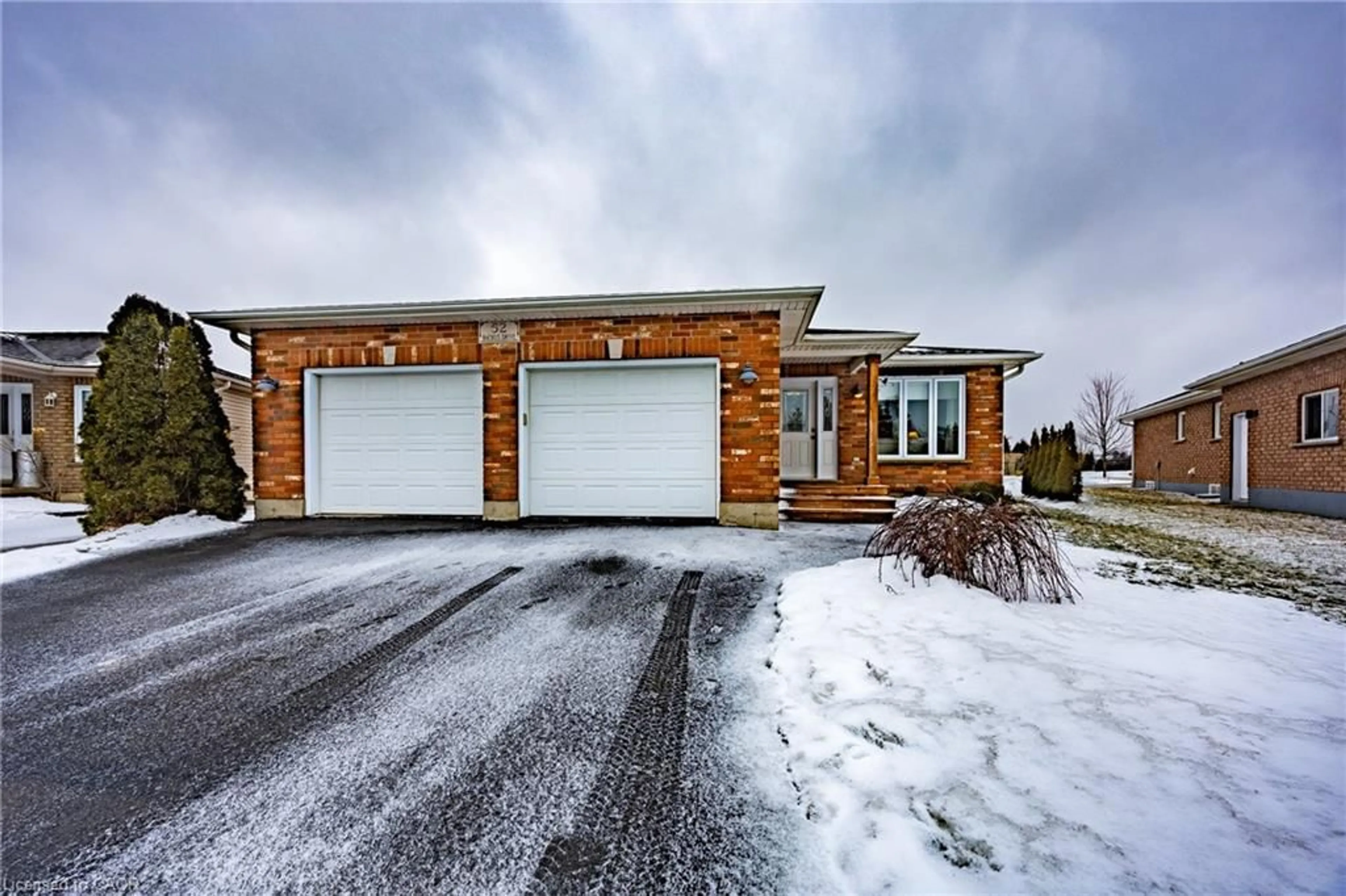 Home with brick exterior material, street for 52 Backus Dr, Port Rowan Ontario N0E 1M0