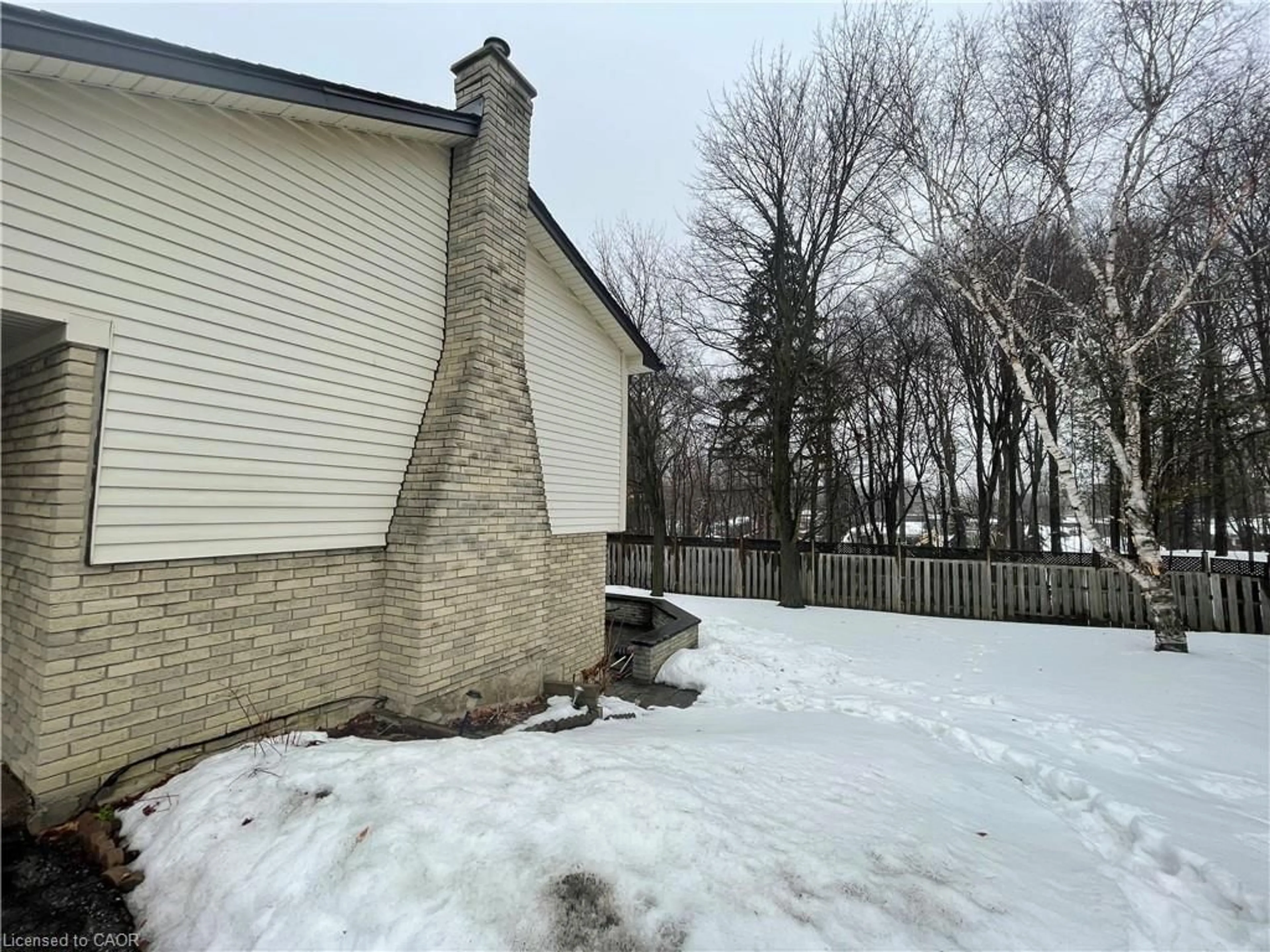 Unknown for 22 Matthew Crt, Kitchener Ontario N2B 1W6