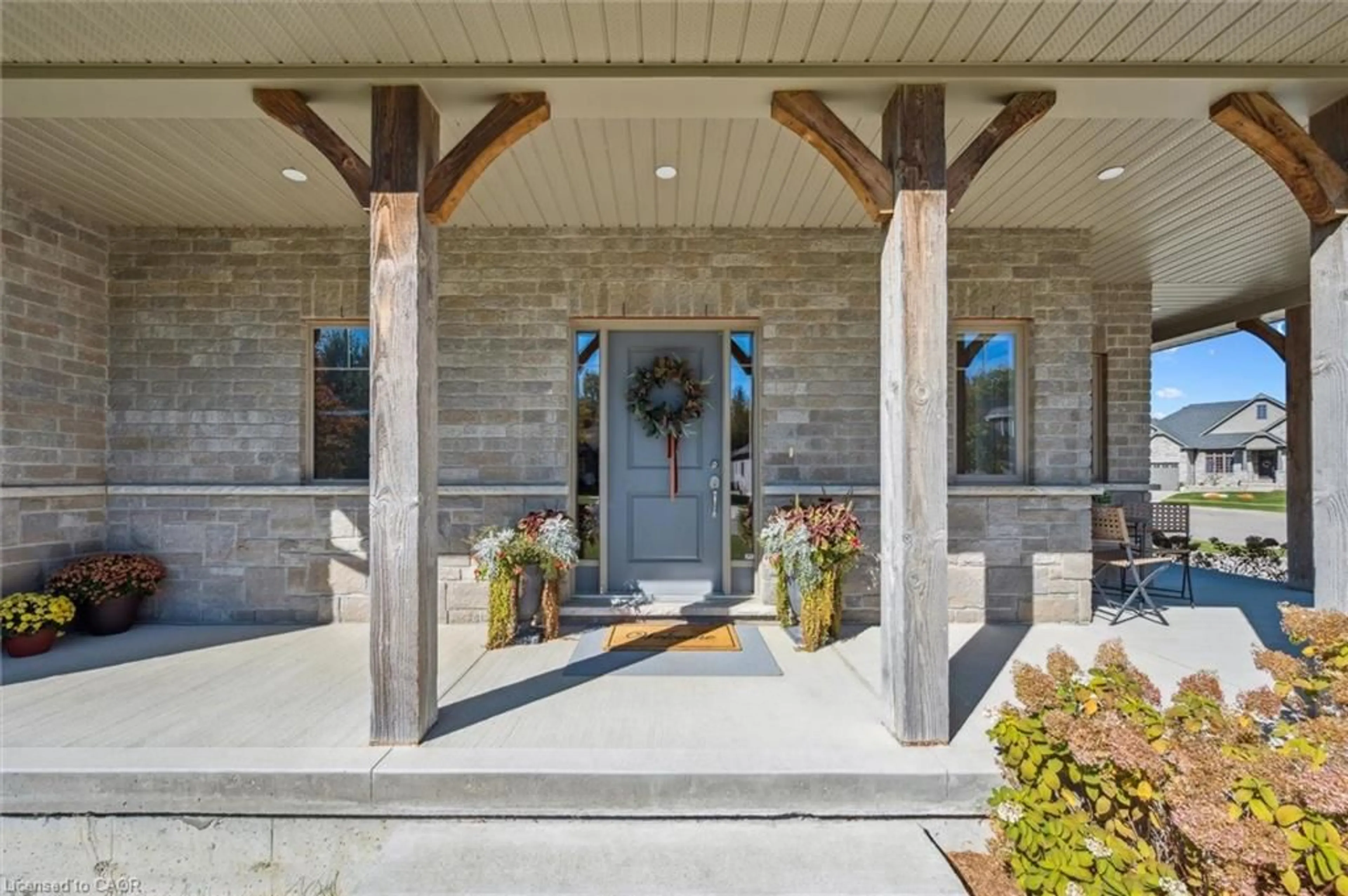 Indoor entryway for 8 Griffith Crt, Listowel Ontario N4W 0G1