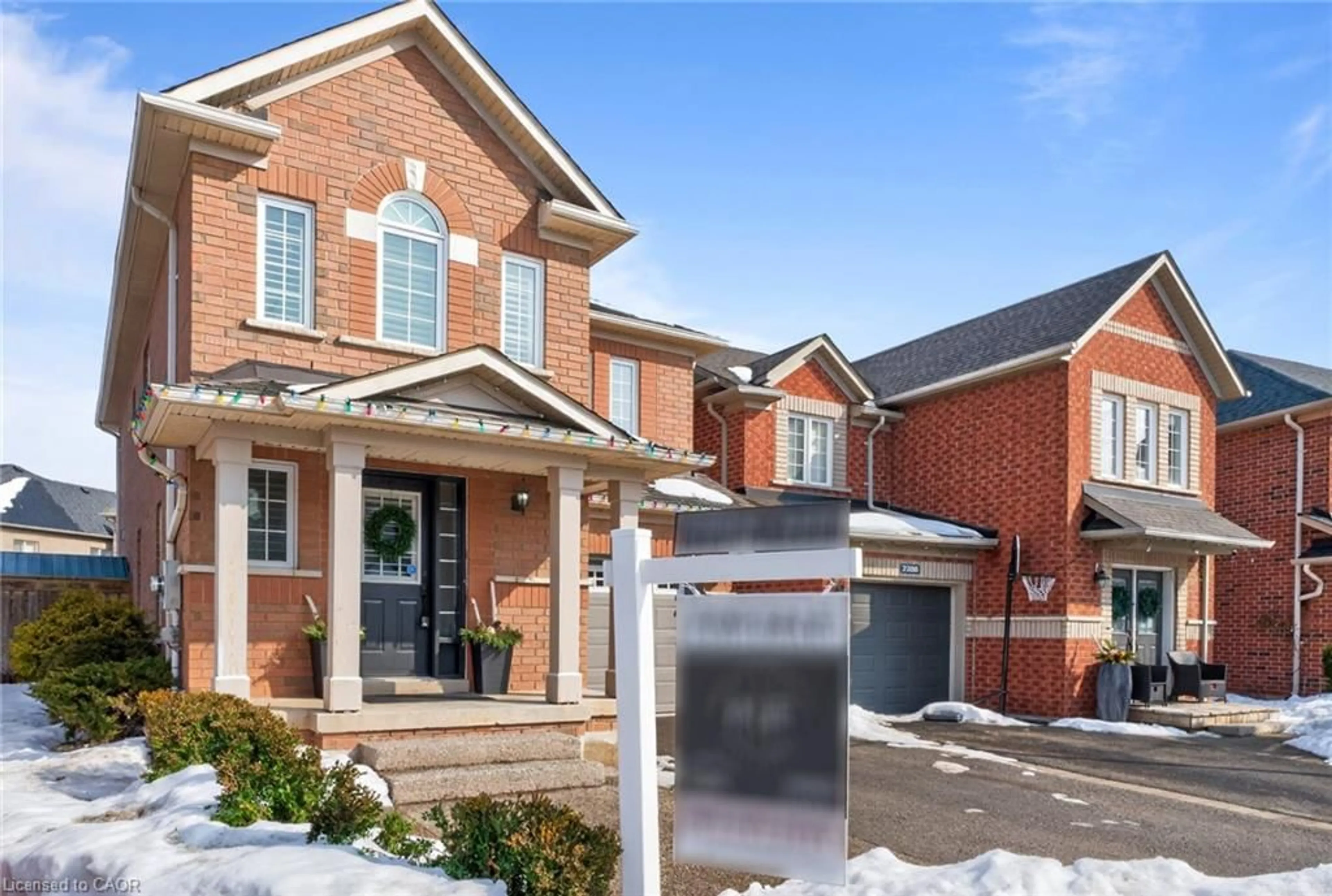 Home with brick exterior material, street for 2286 Seton Cres, Burlington Ontario L7L 6Y4