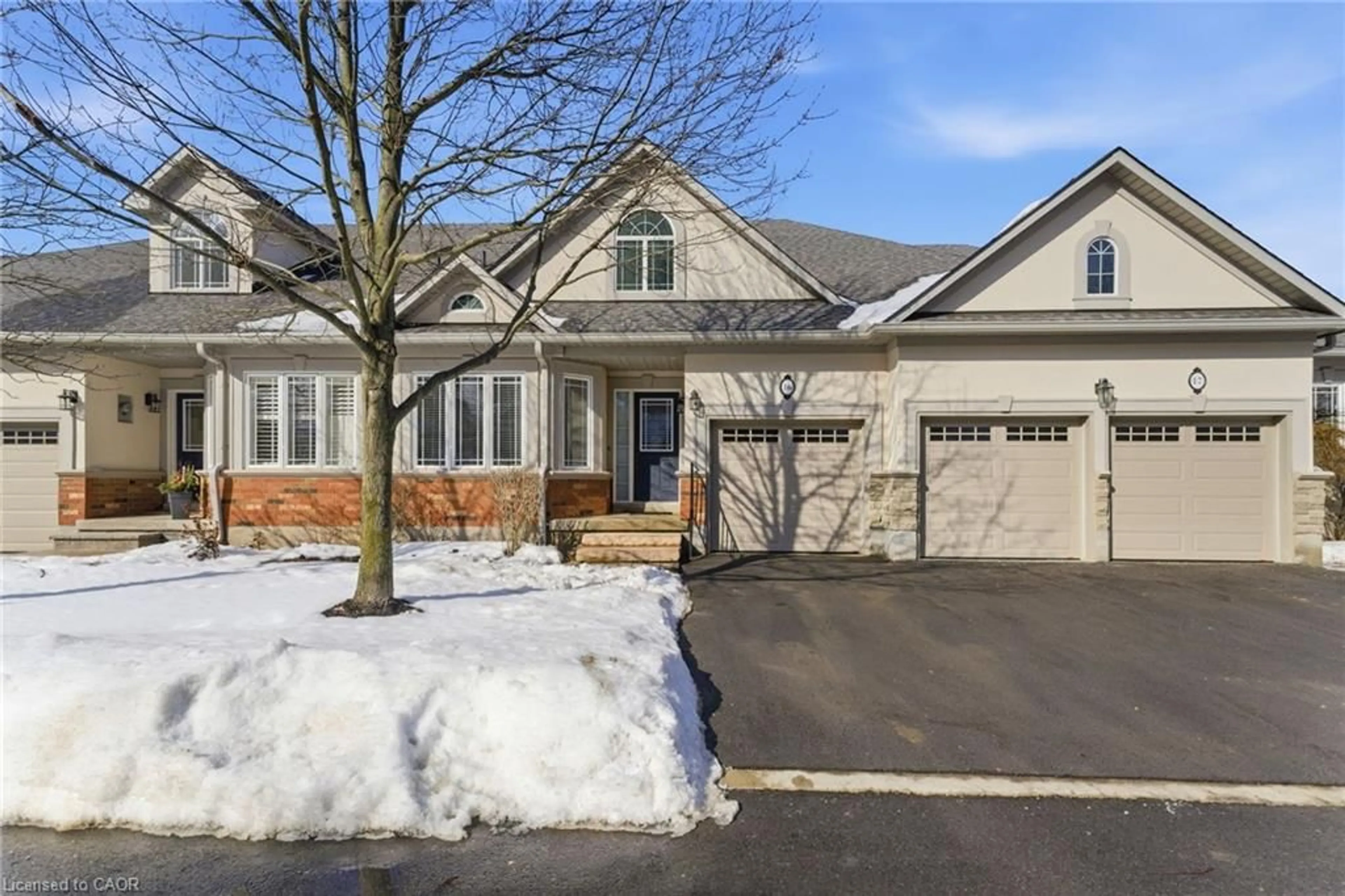 Unknown for 40 Wesleyan Crt #16, Ancaster Ontario L9G 5C7
