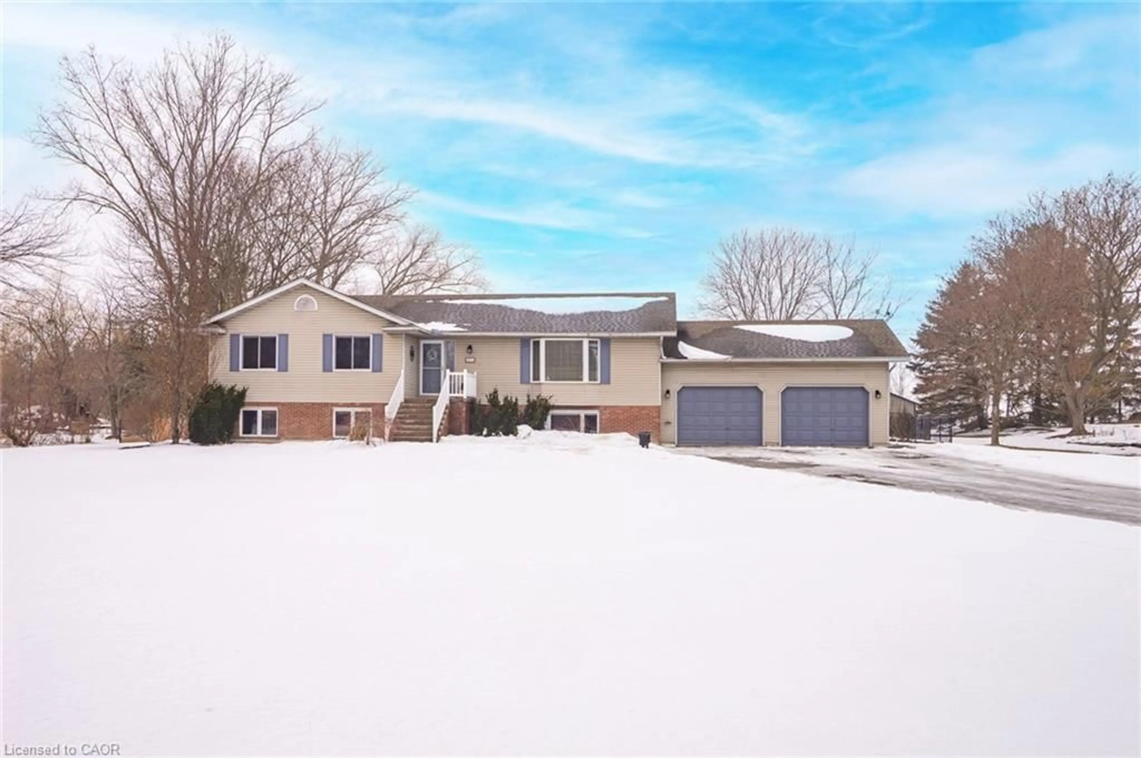 Home with vinyl exterior material, street for 42004 Highway 3, Wainfleet Ontario L0S 1V0