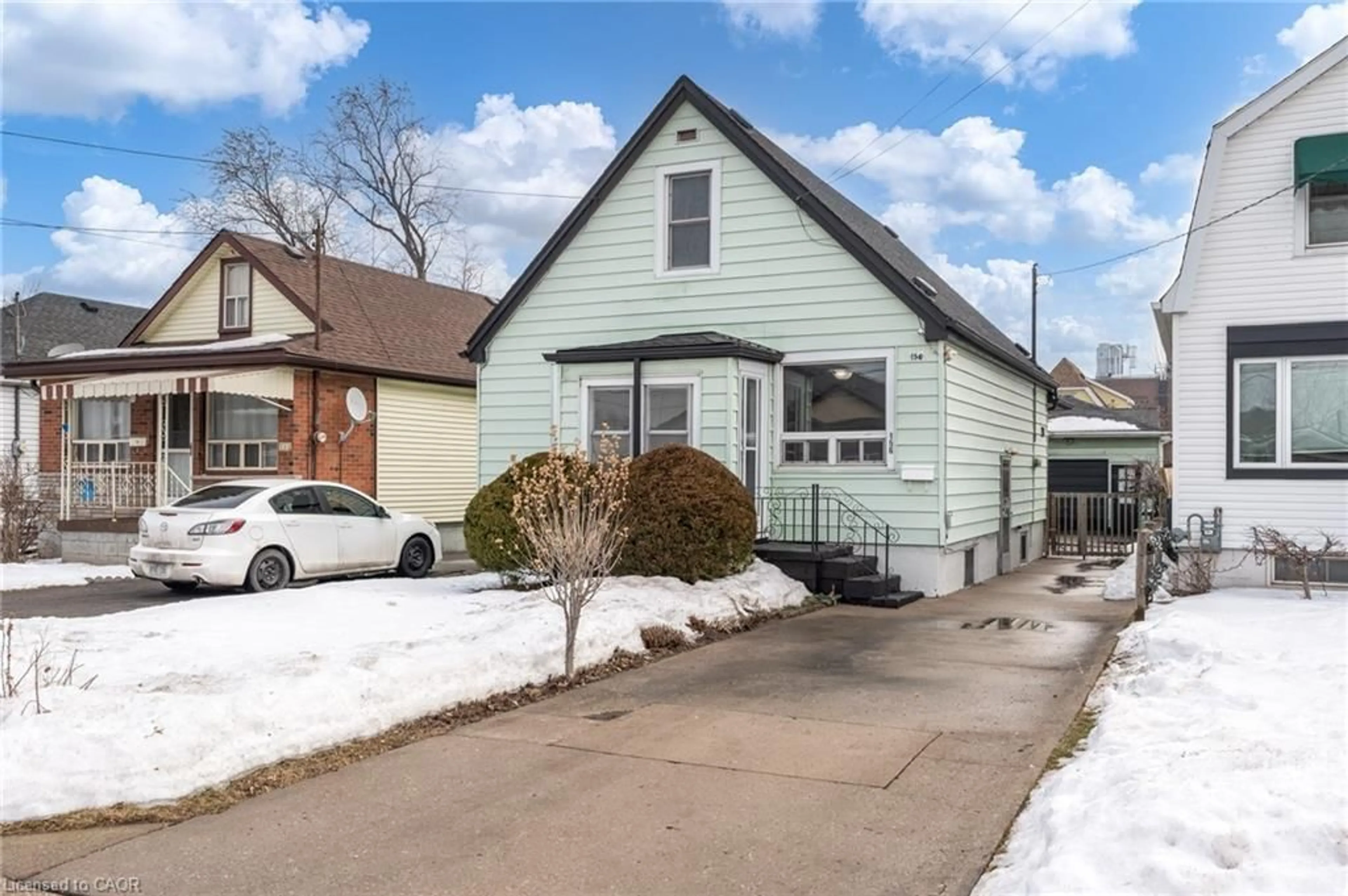 Home with vinyl exterior material, street for 156 Adeline Ave, Hamilton Ontario L8H 5T8