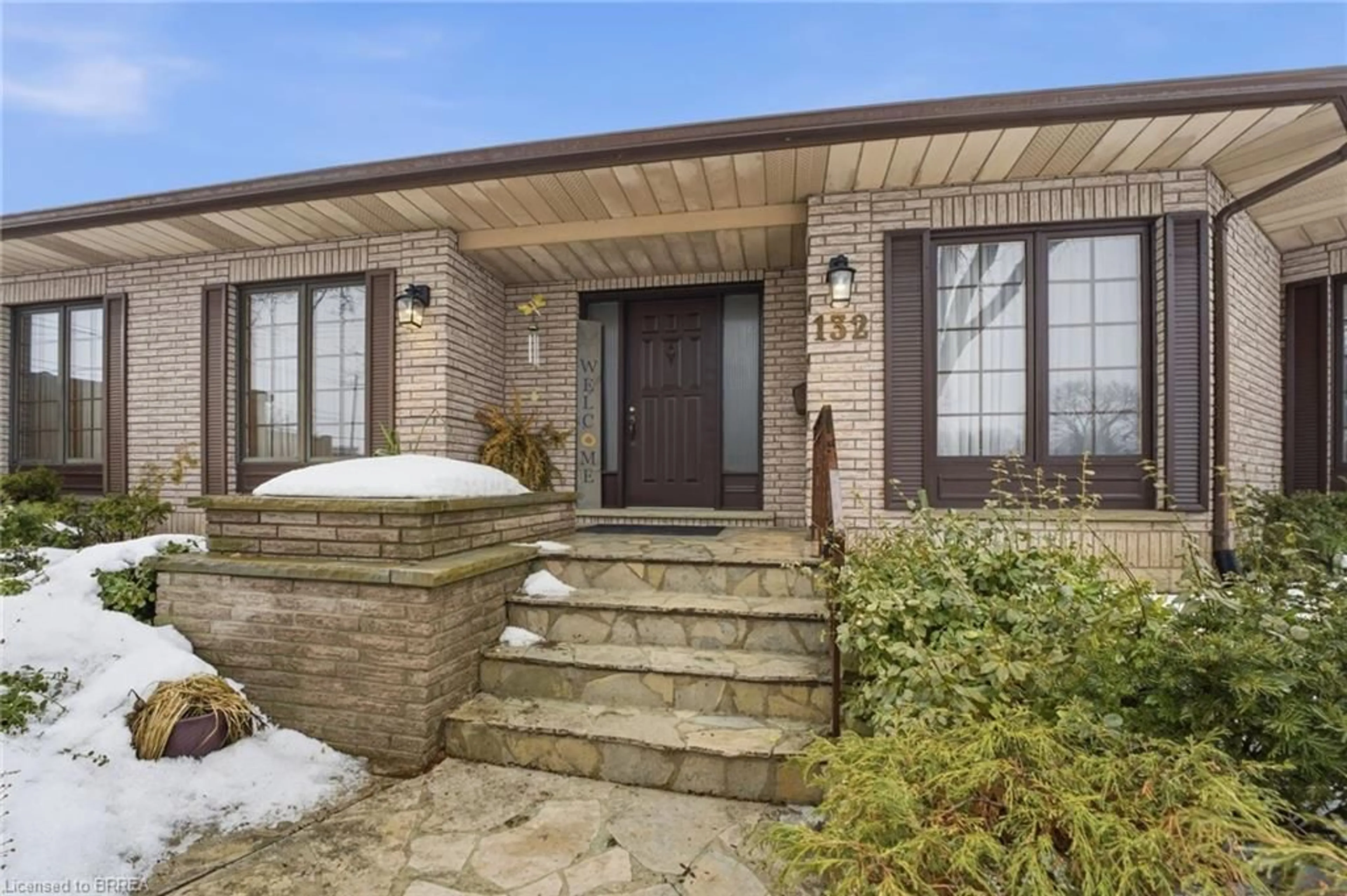 Home with brick exterior material, street for 132 Oak St, Simcoe Ontario N3Y 4S3