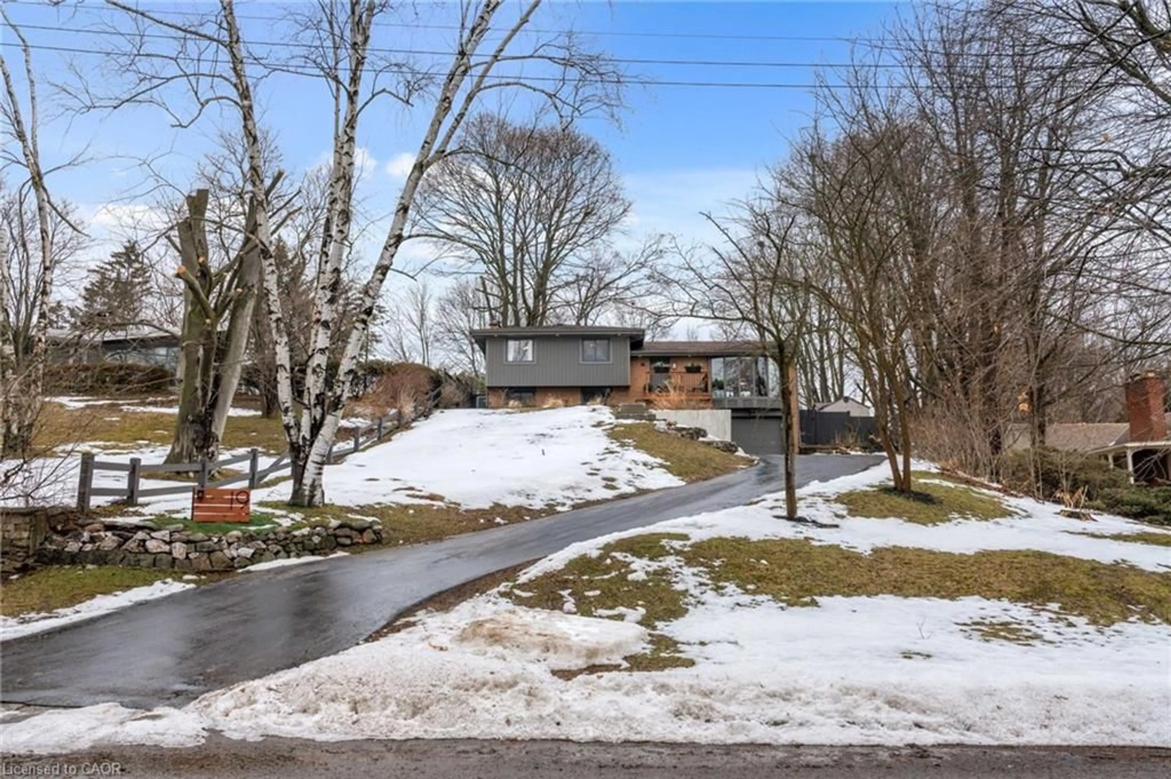 A pic from outside/outdoor area/front of a property/back of a property/a pic from drone, street for 19 Gibson Dr, Simcoe Ontario N3Y 3L1