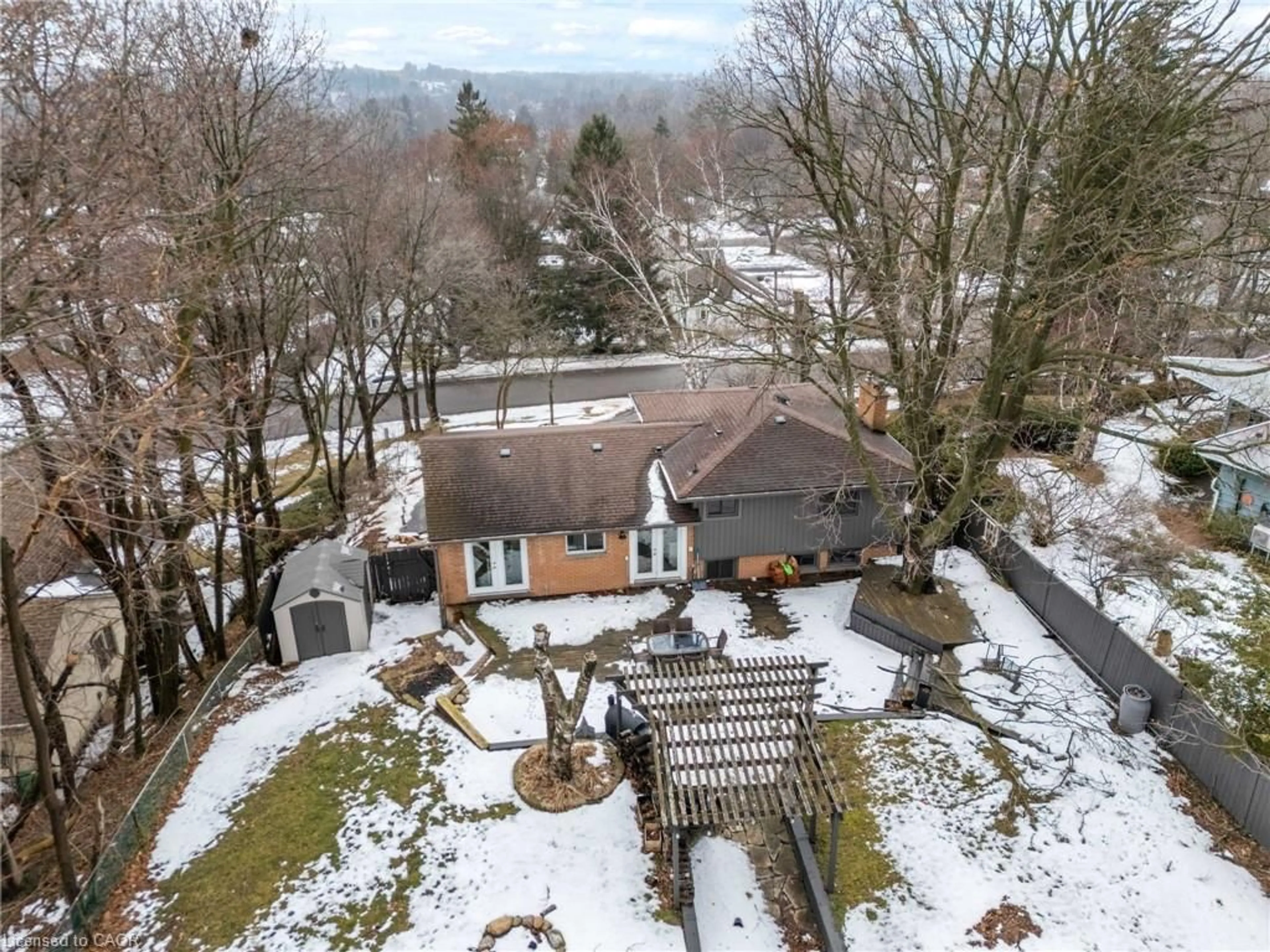 A pic from outside/outdoor area/front of a property/back of a property/a pic from drone, mountain view for 19 Gibson Dr, Simcoe Ontario N3Y 3L1