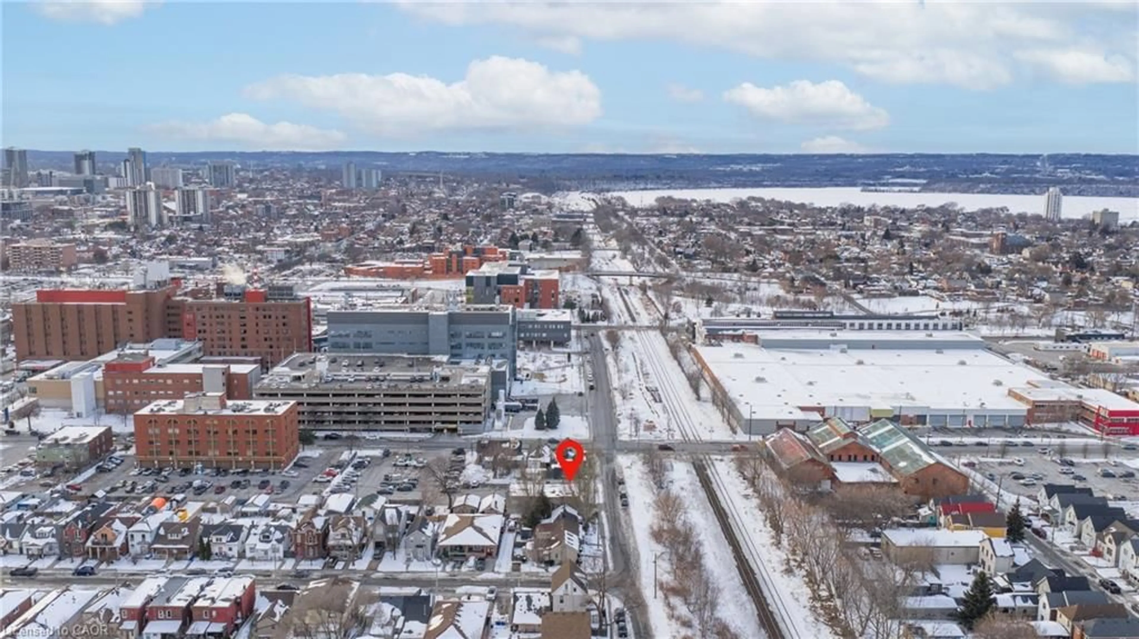 A pic from outside/outdoor area/front of a property/back of a property/a pic from drone, unknown for 86 Birge St, Hamilton Ontario L8L 3L4