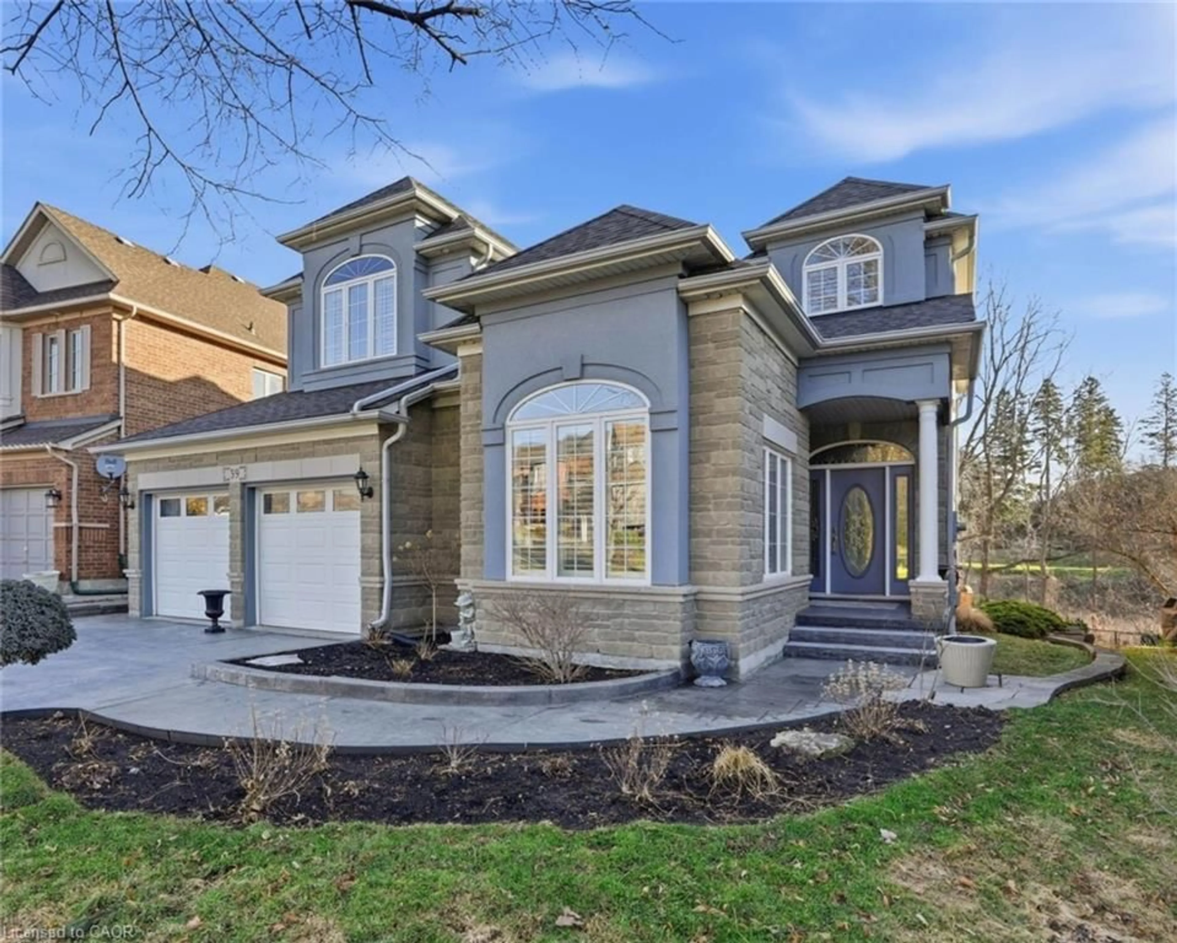 Home with brick exterior material, street for 39 Winegarden Trail, Dundas Ontario L9H 7M1