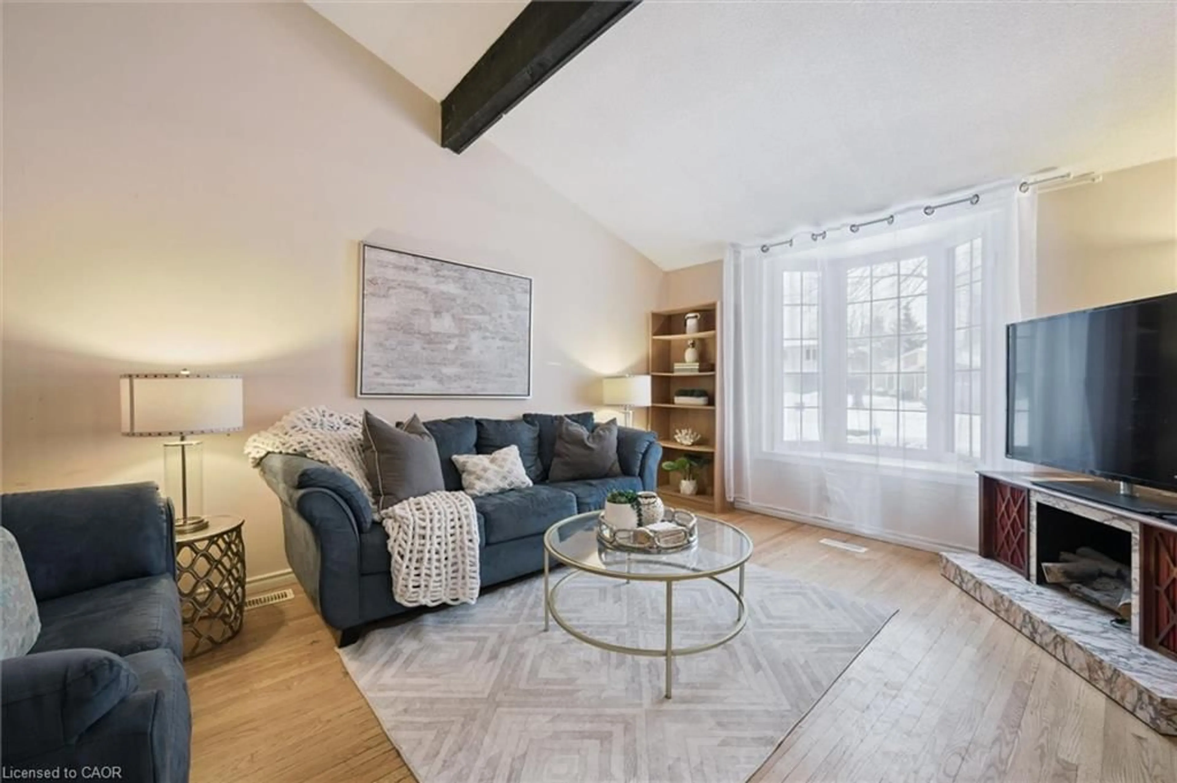 Living room with furniture, unknown for 54 Dolman Crt, Cambridge Ontario N1S 4G4