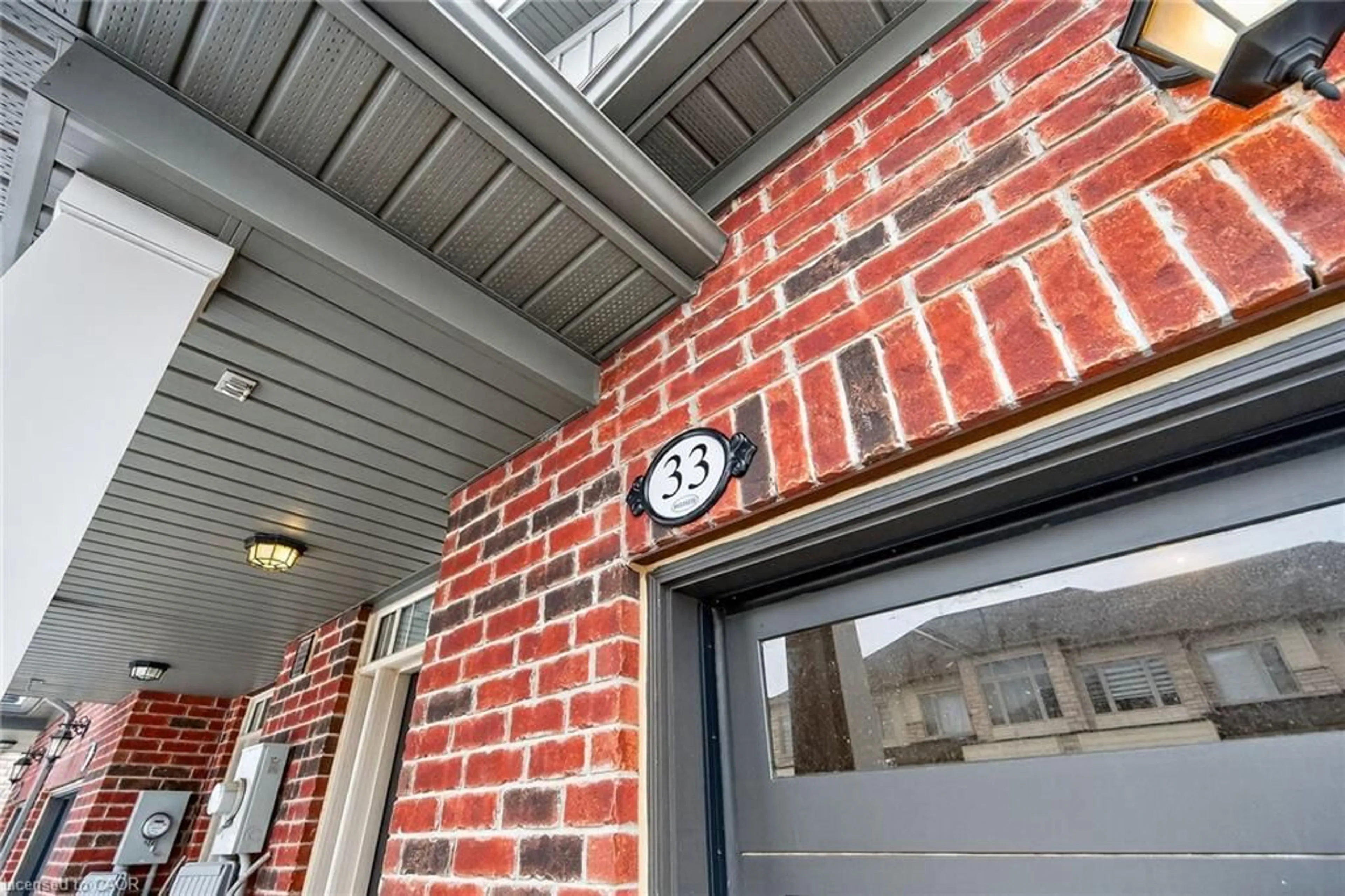 Unknown for 33 Admiral Rd, Welland Ontario L3B 0H4