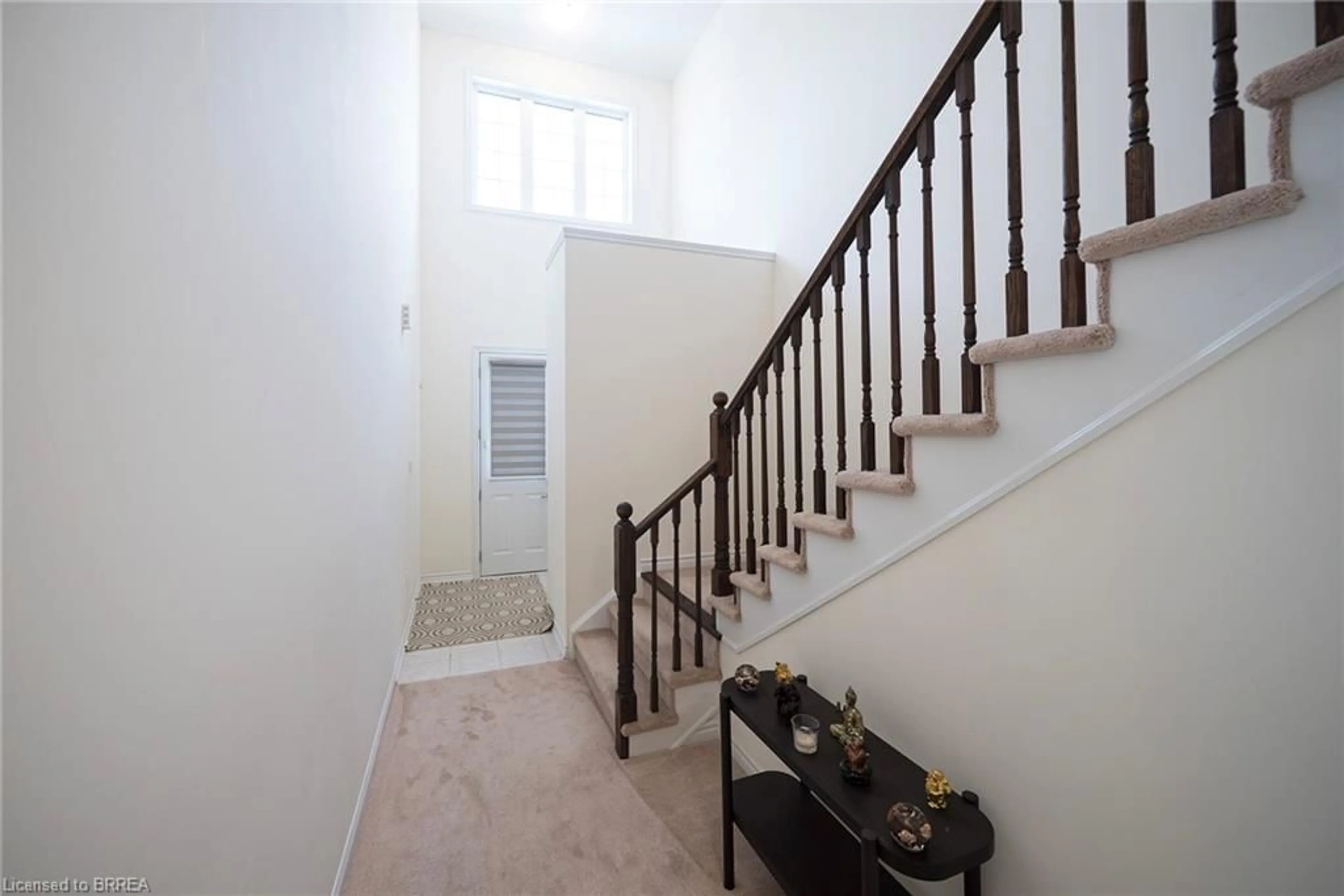 Unknown for 90 Hitchman St, Paris Ontario N3L 0M1