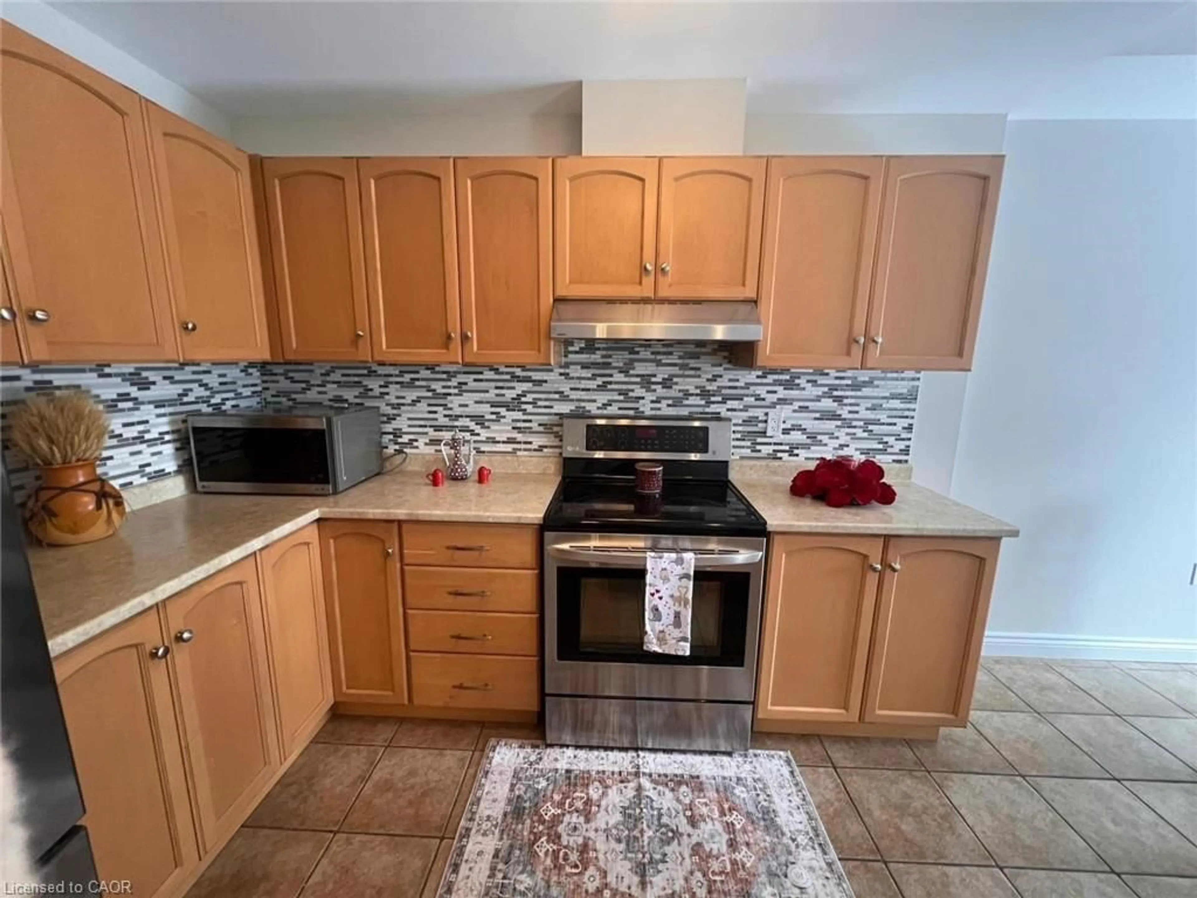 Standard kitchen, ceramic/tile floor for 22 Liddycoat Lane, Ancaster Ontario L9G 0A7