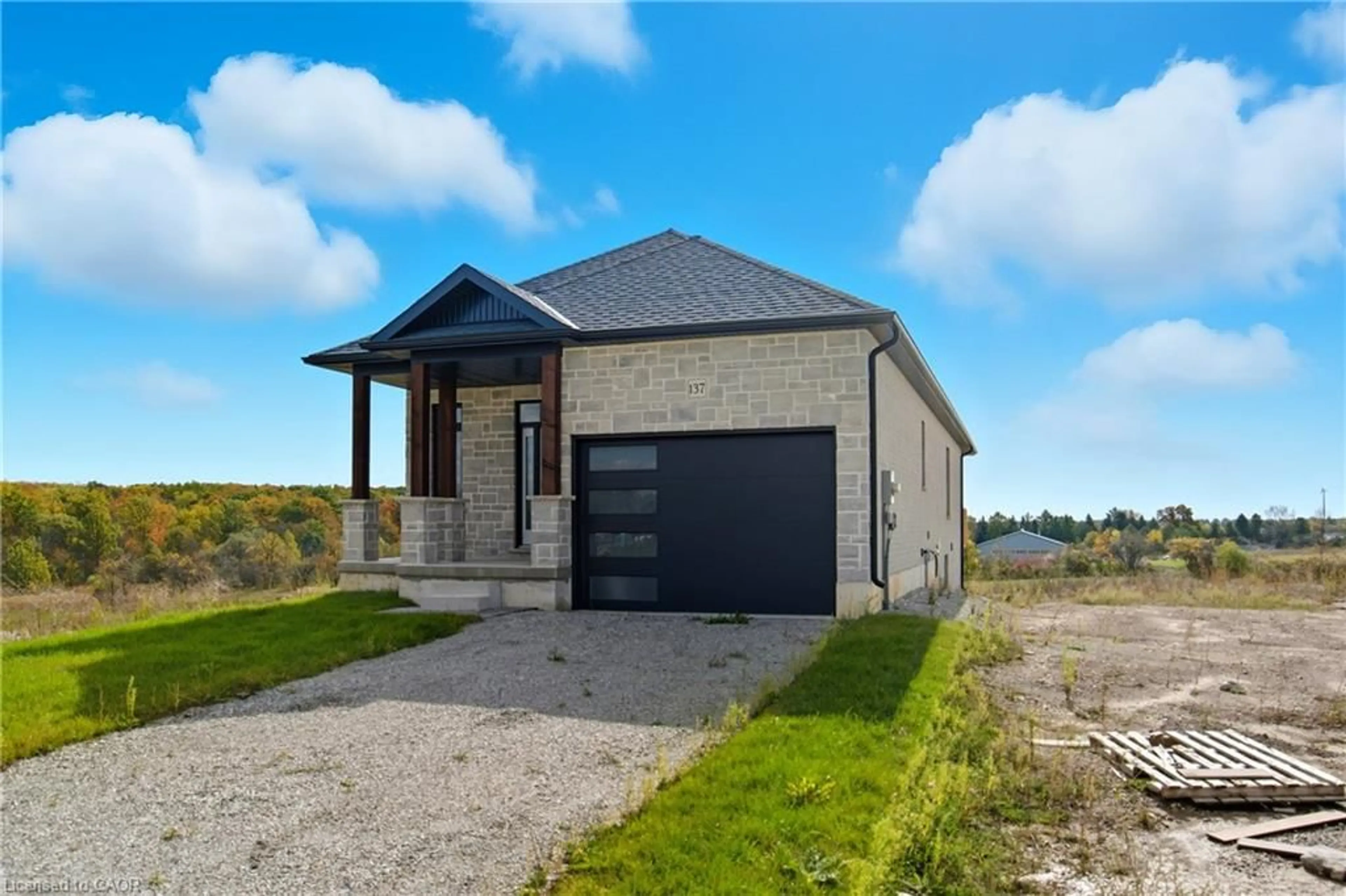 Home with brick exterior material, building for 137 Pike Creek Dr, Cayuga Ontario N0E 1E0