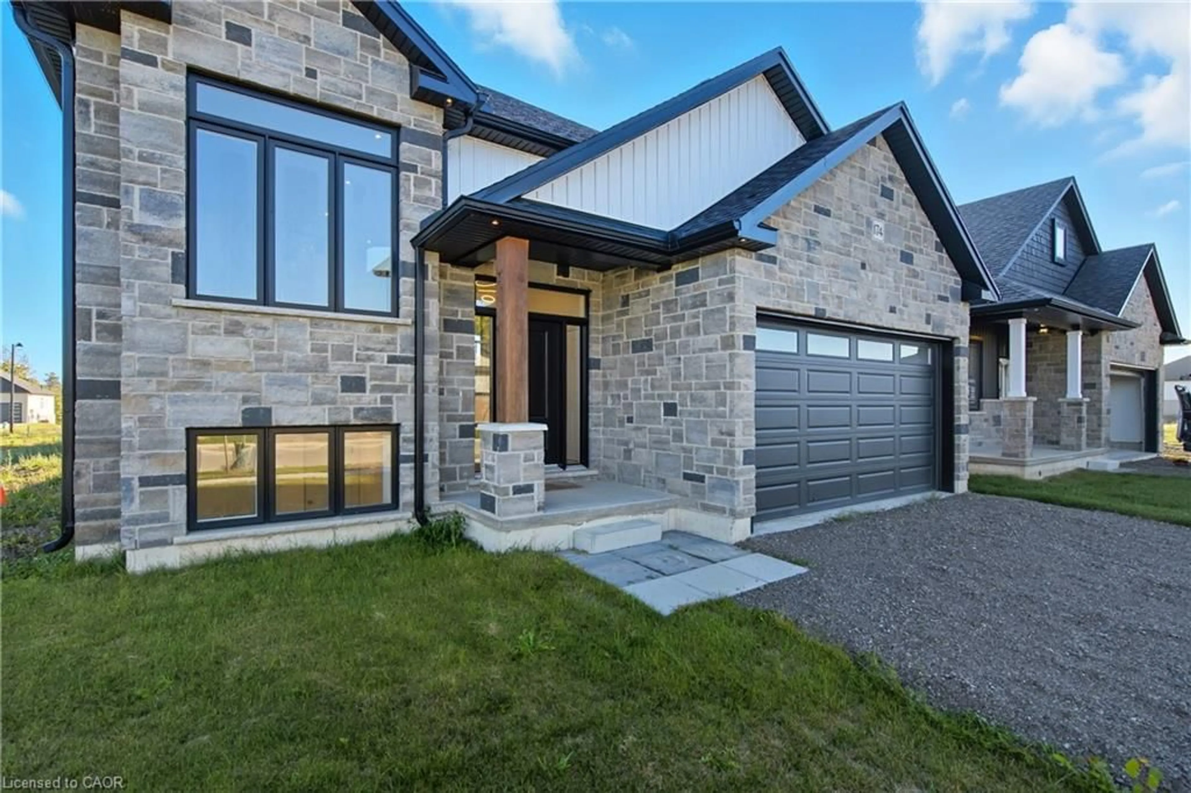 Home with brick exterior material, street for 174 Pike Creek Dr, Cayuga Ontario N0A 1E0