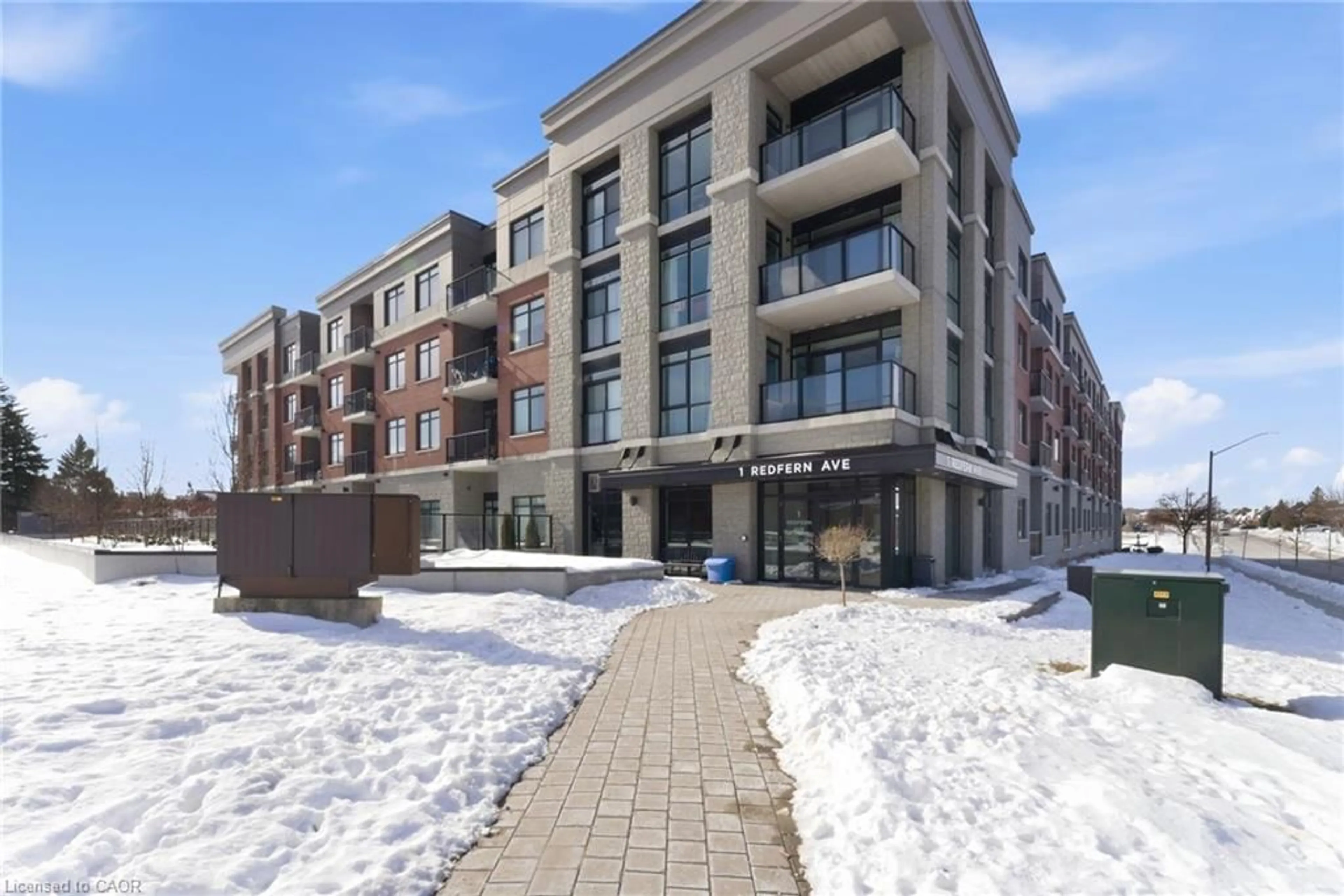 Patio, building for 1 Redfern Ave #425, Hamilton Ontario L9C 0E6