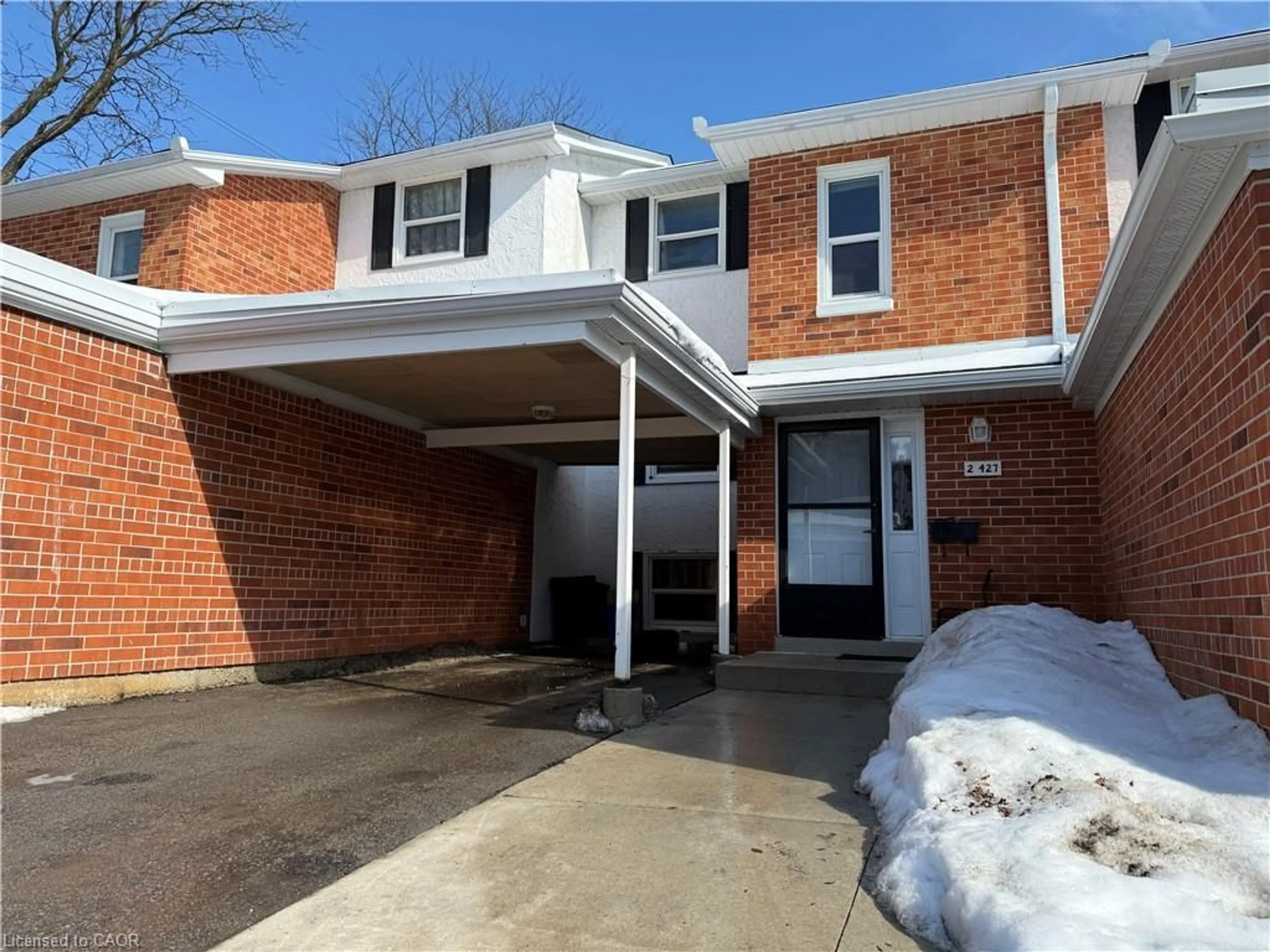 Home with brick exterior material, building for 427 Keats Way #2, Waterloo Ontario N2L 5S7