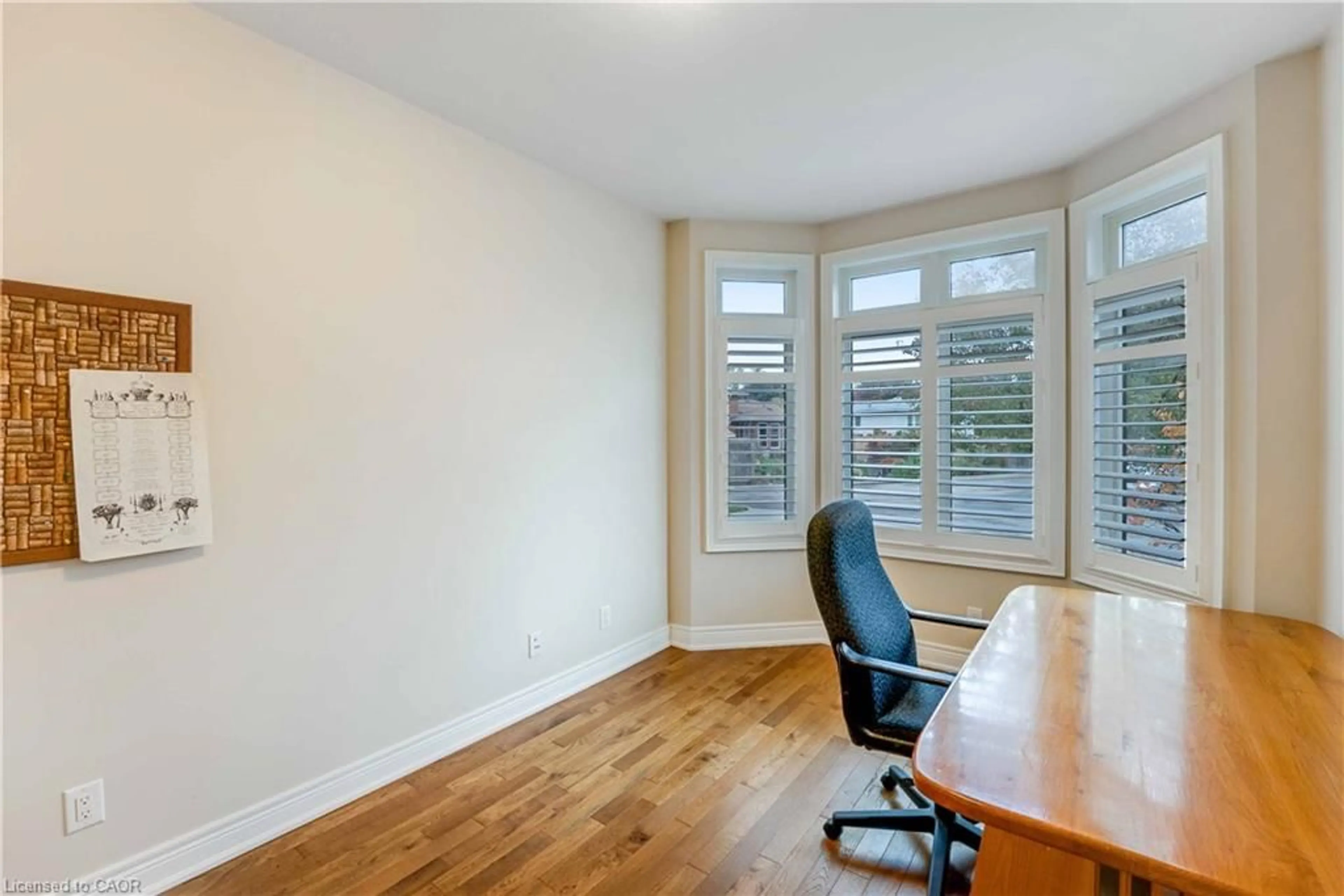 A pic of a room for 24 Emerald Common, St. Catharines Ontario L2M 0A7