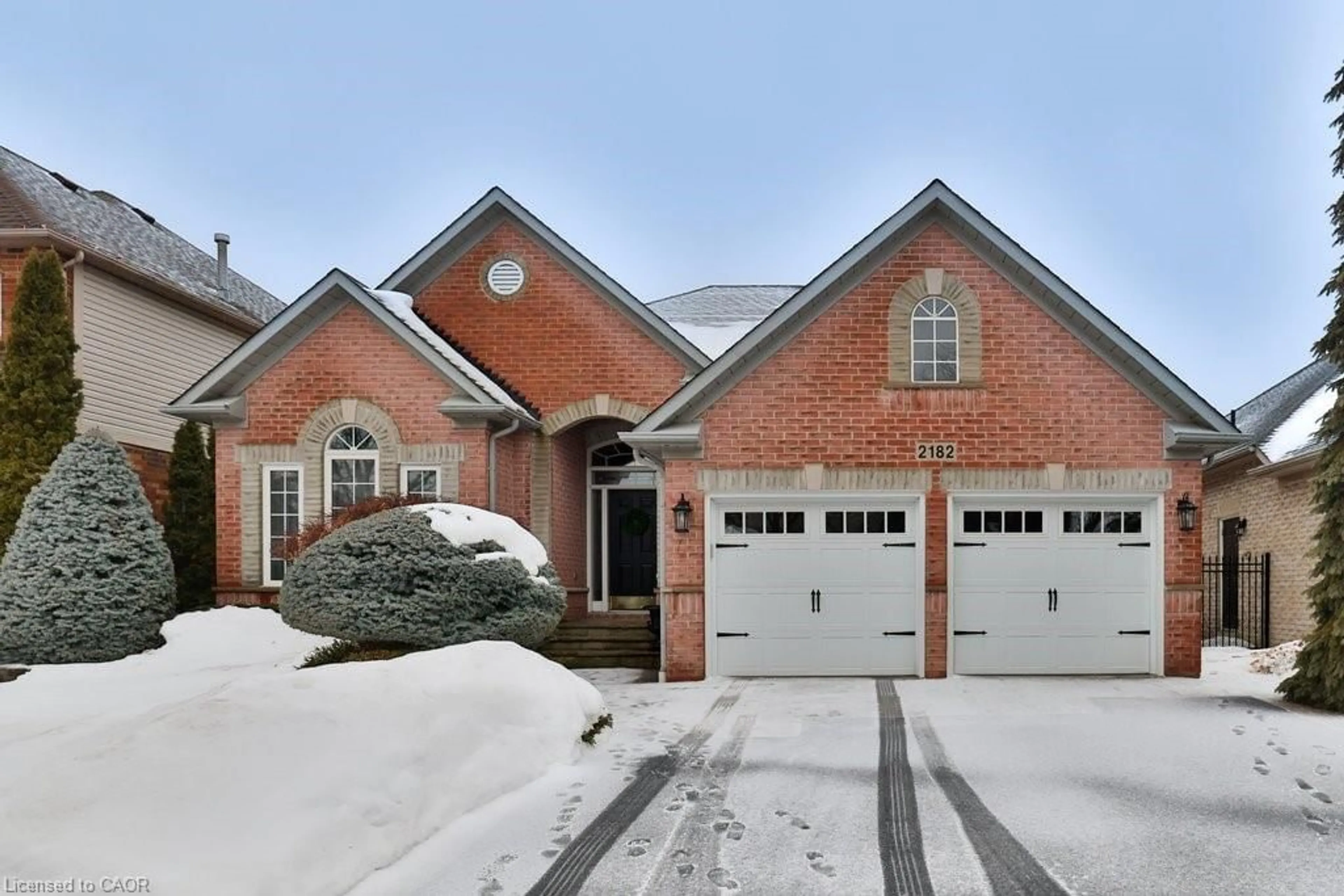 Home with brick exterior material, street for 2182 Turnberry Rd, Burlington Ontario L7M 4P9