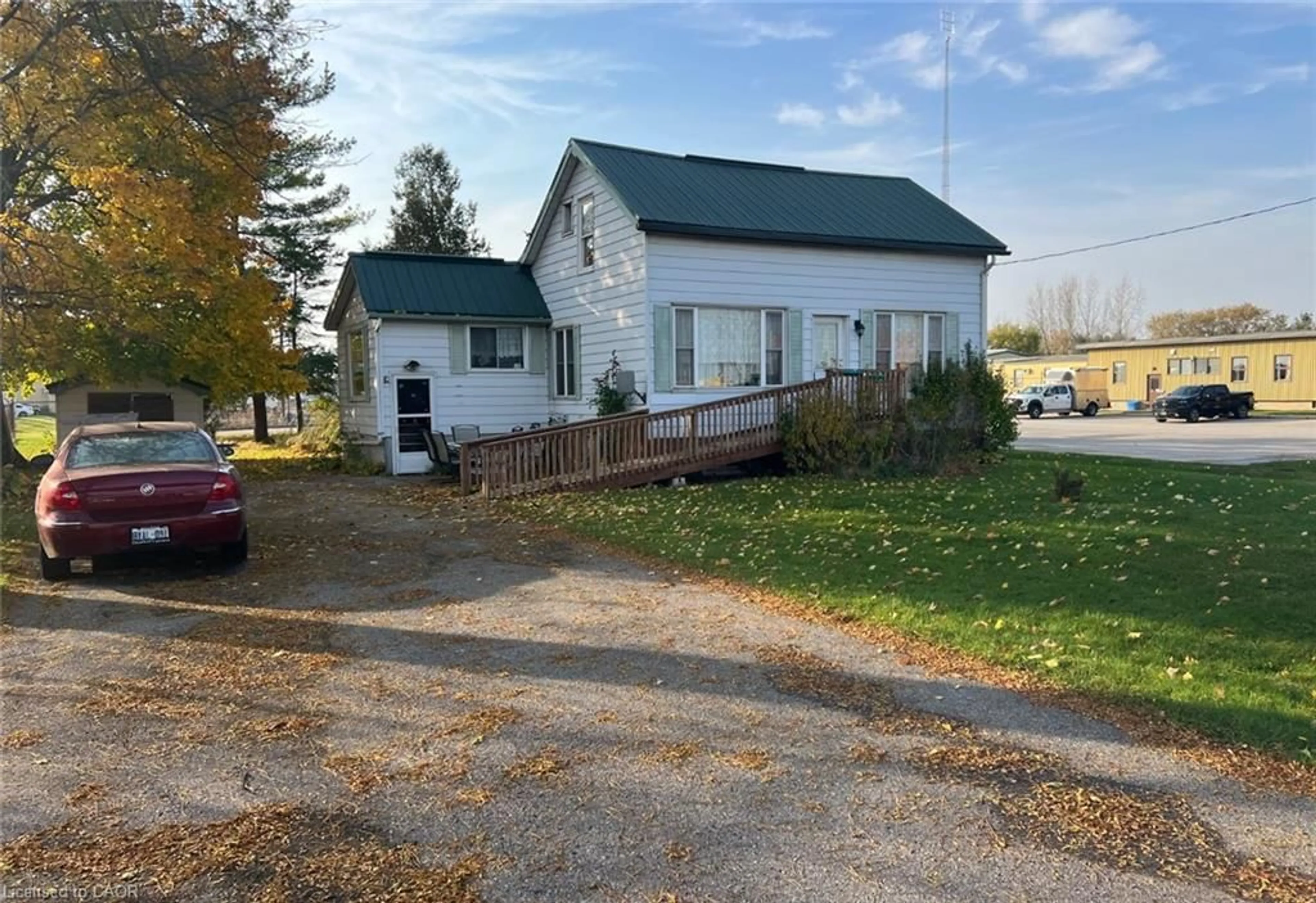 Shed for 10489 John St, Aylmer Ontario N5H 2R3