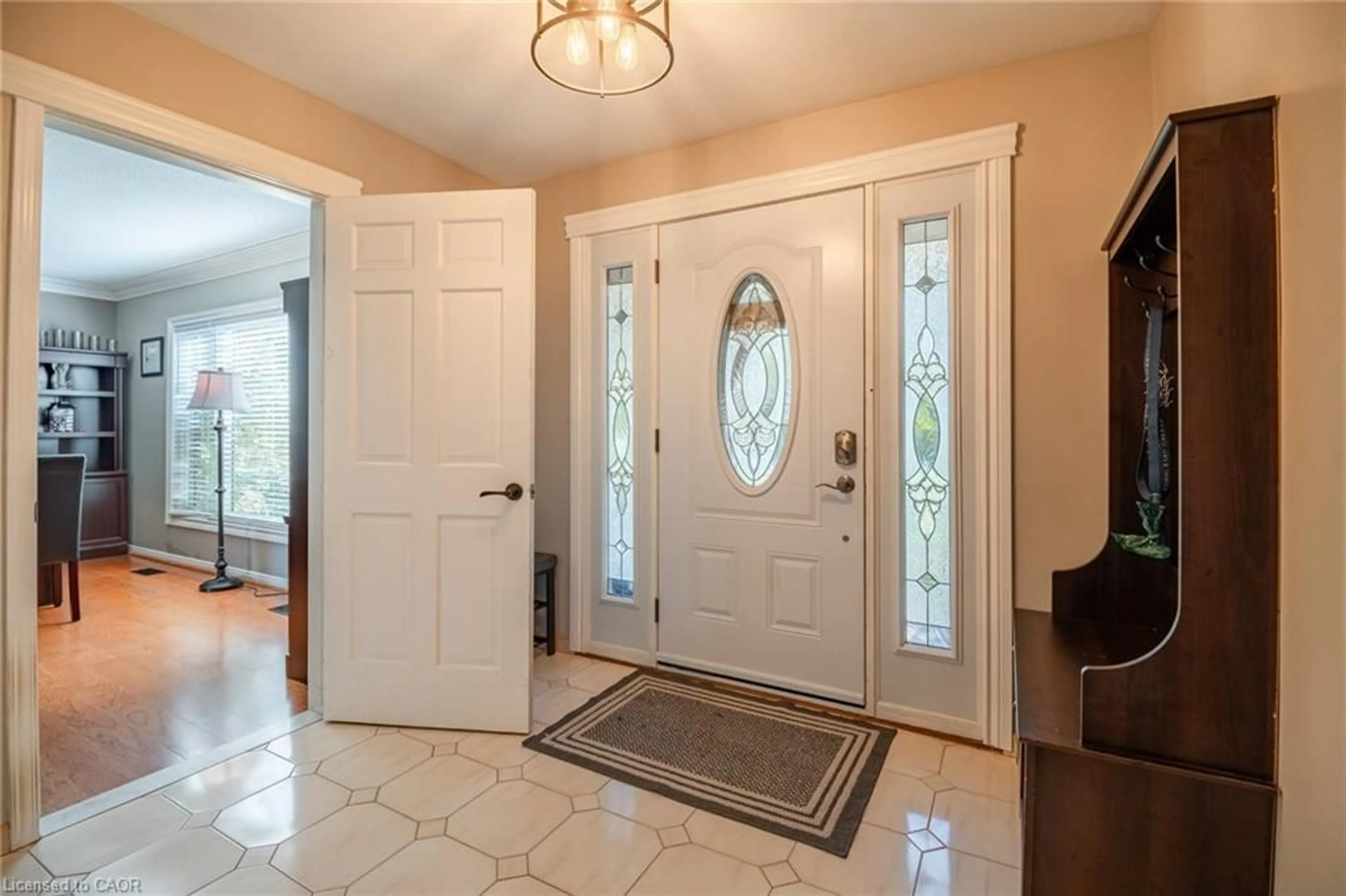 Indoor entryway for 3349 Culp Rd, Lincoln Ontario L0R 2E0