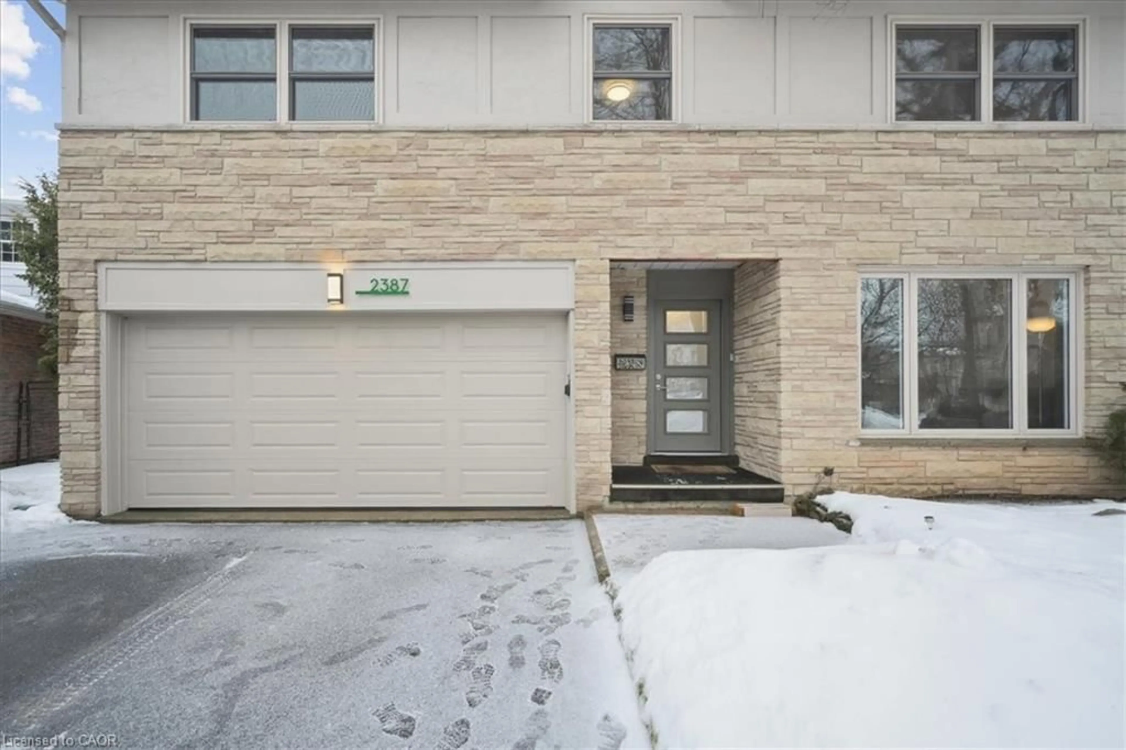 Unknown for 2387 Rushbury Crt, Burlington Ontario L7P 3V8