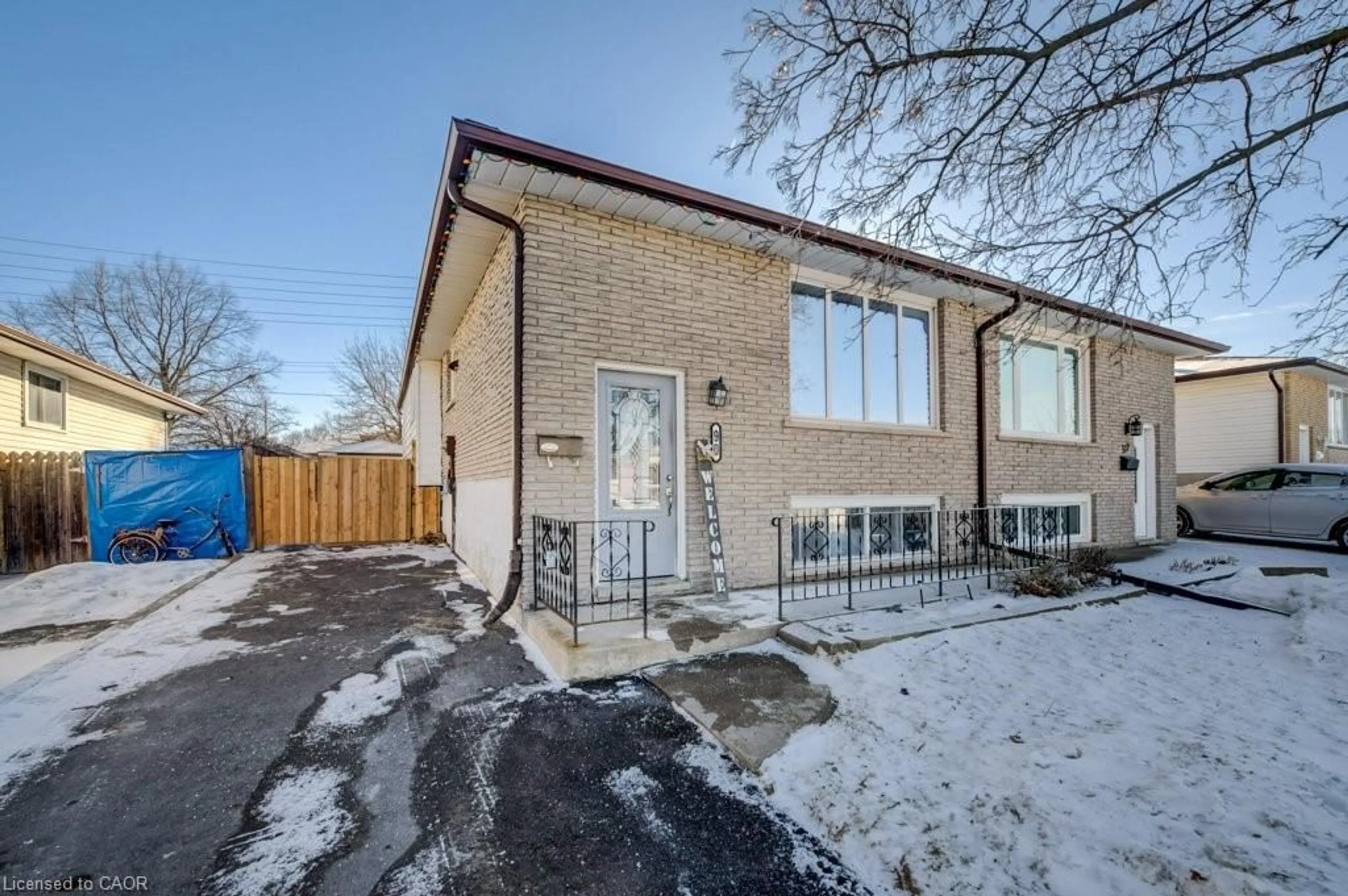Home with brick exterior material, street for 90 Bakersfield Dr, Cambridge Ontario N1R 6X6