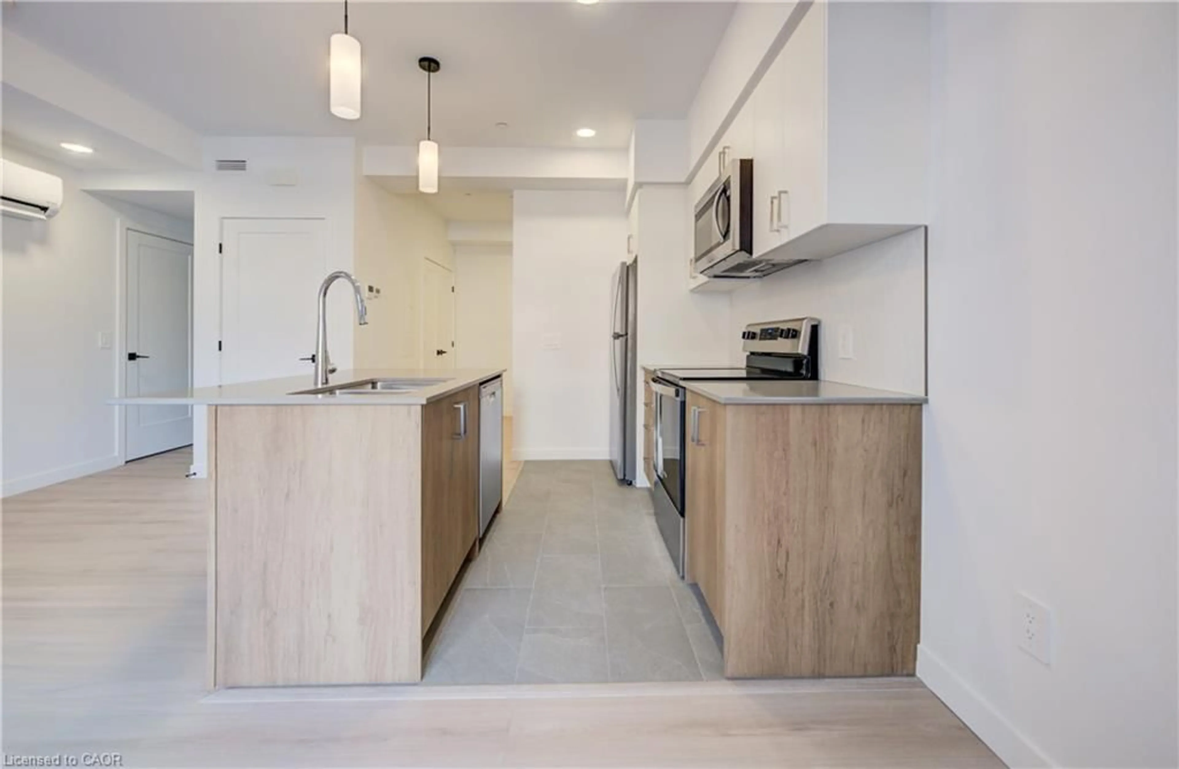 Open concept kitchen, unknown for 31 Mill St #37, Kitchener Ontario N2G 2Y2