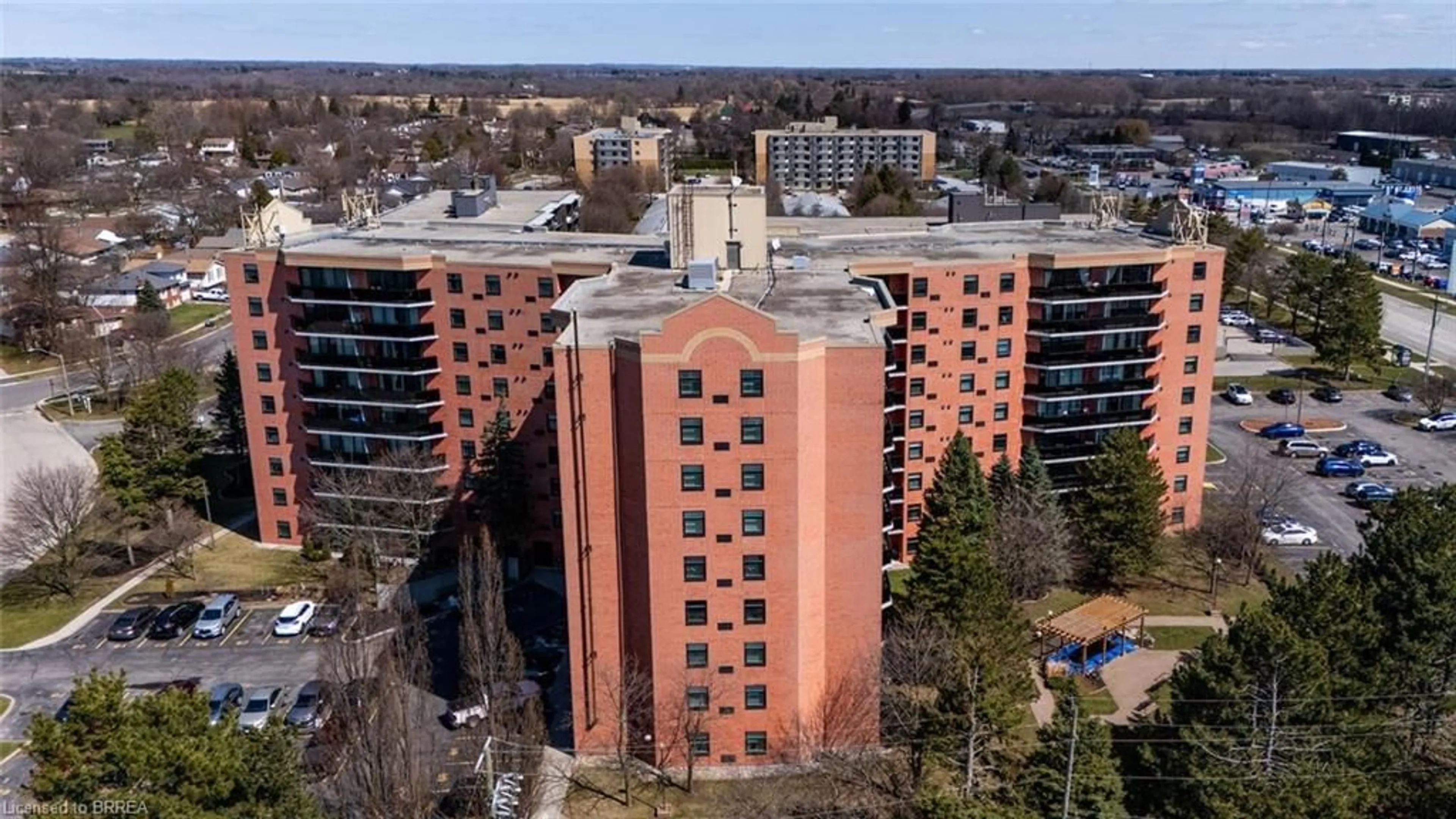 A pic from outside/outdoor area/front of a property/back of a property/a pic from drone, city buildings view from balcony for 9 Bonheur Crt #601, Brantford Ontario N3P 1Z5