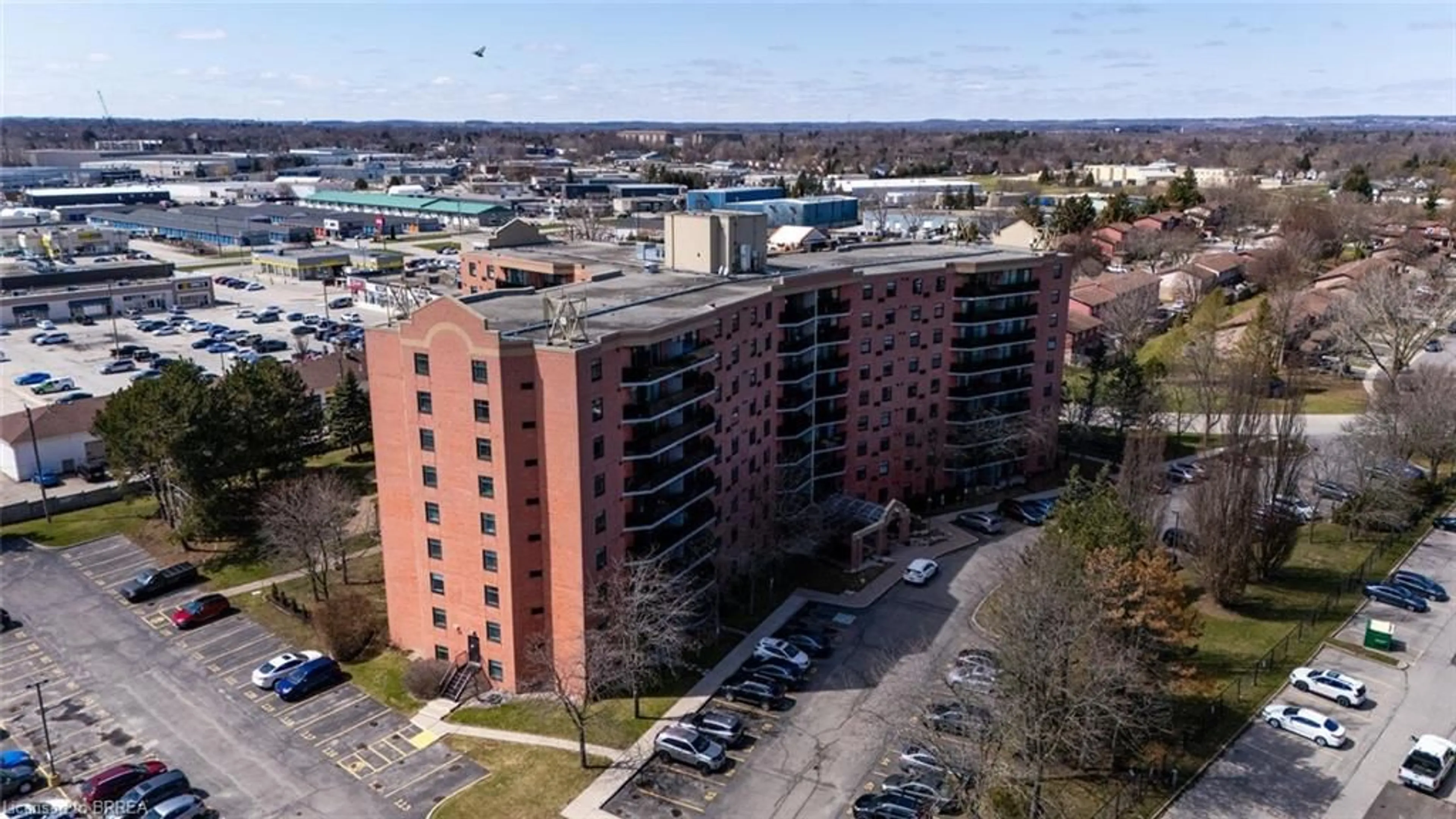 A pic from outside/outdoor area/front of a property/back of a property/a pic from drone, city buildings view from balcony for 9 Bonheur Crt #601, Brantford Ontario N3P 1Z5