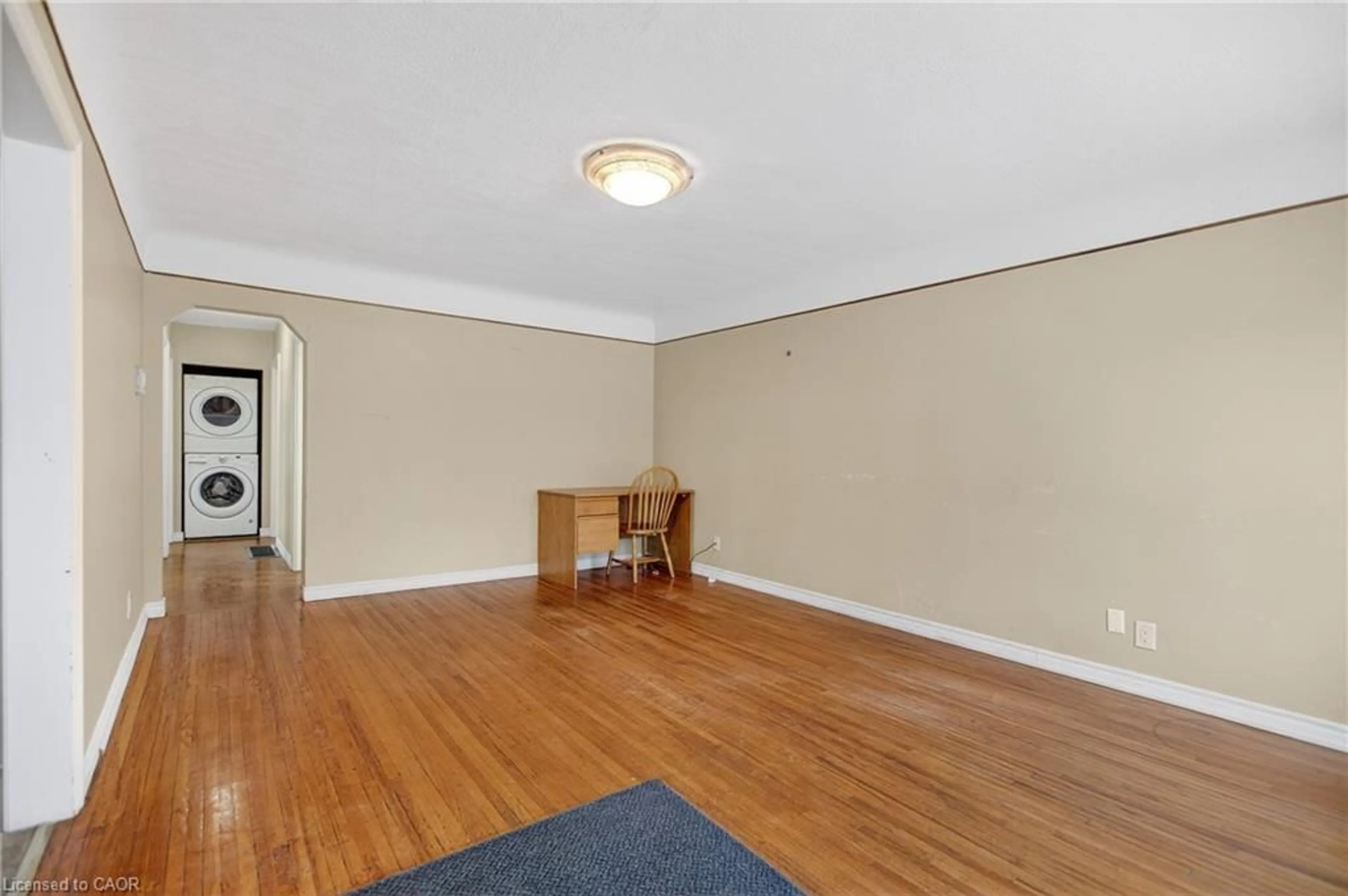 A pic of a room for 31 Hoffman St, Kitchener Ontario N2M 3M8