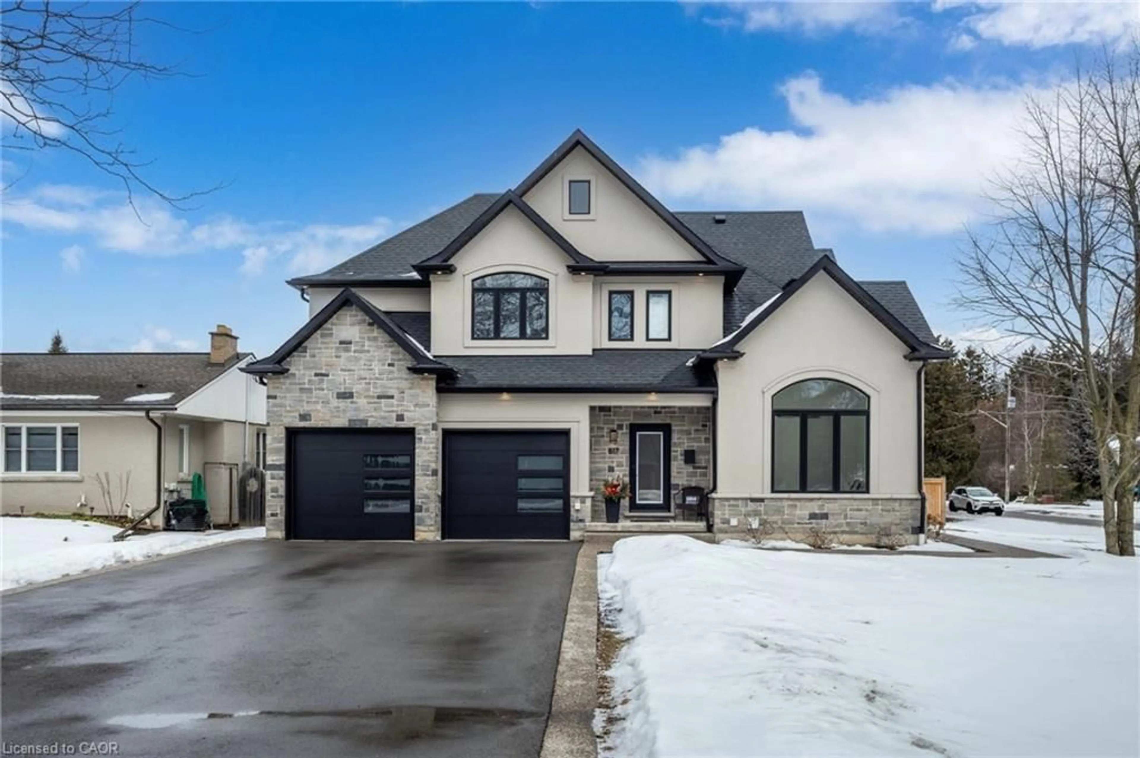 Home with brick exterior material, street for 817 King Rd, Burlington Ontario L7T 3K8