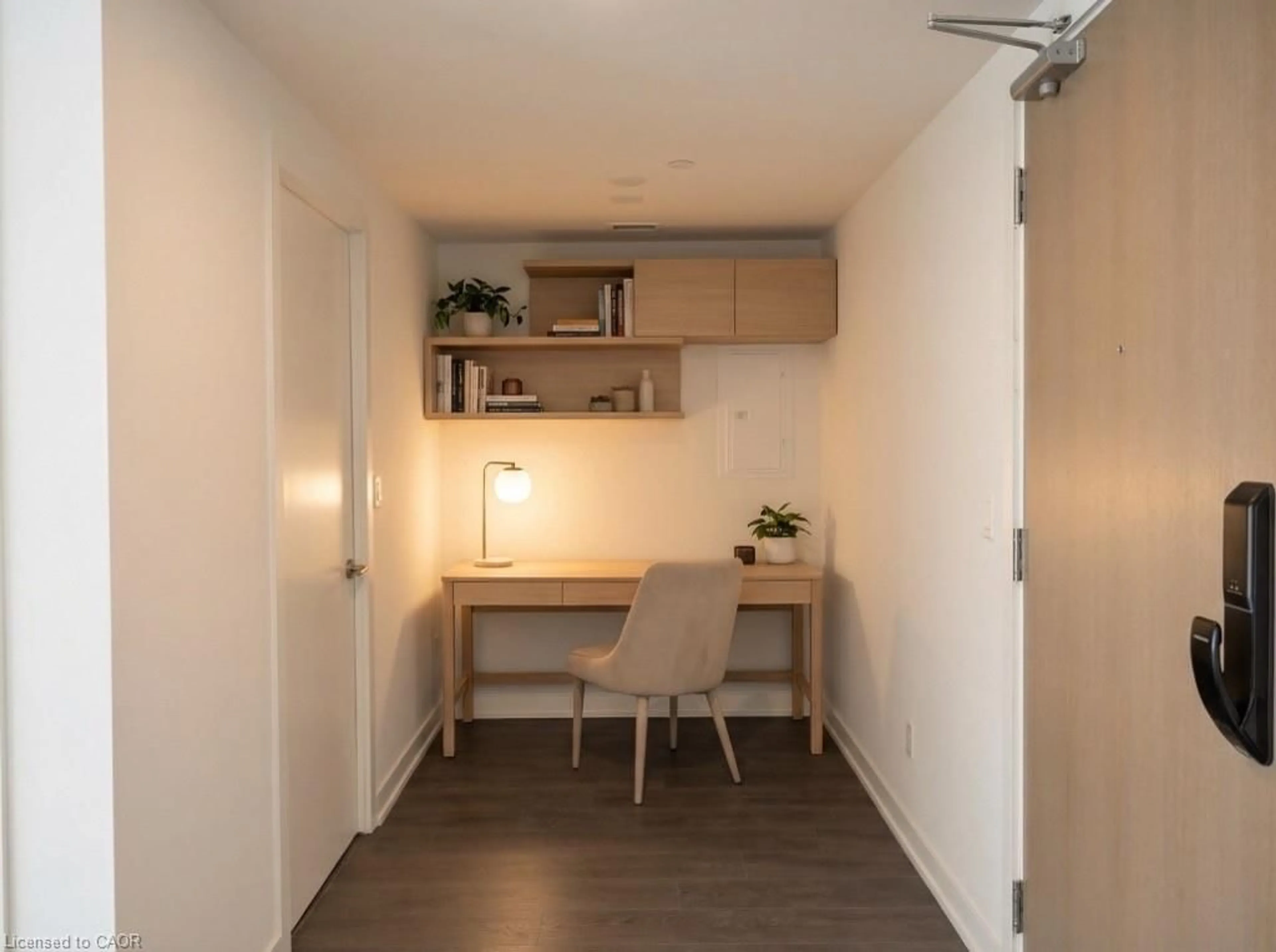 A pic of a room for 370 Martha St #2508, Burlington Ontario L7R 2P7