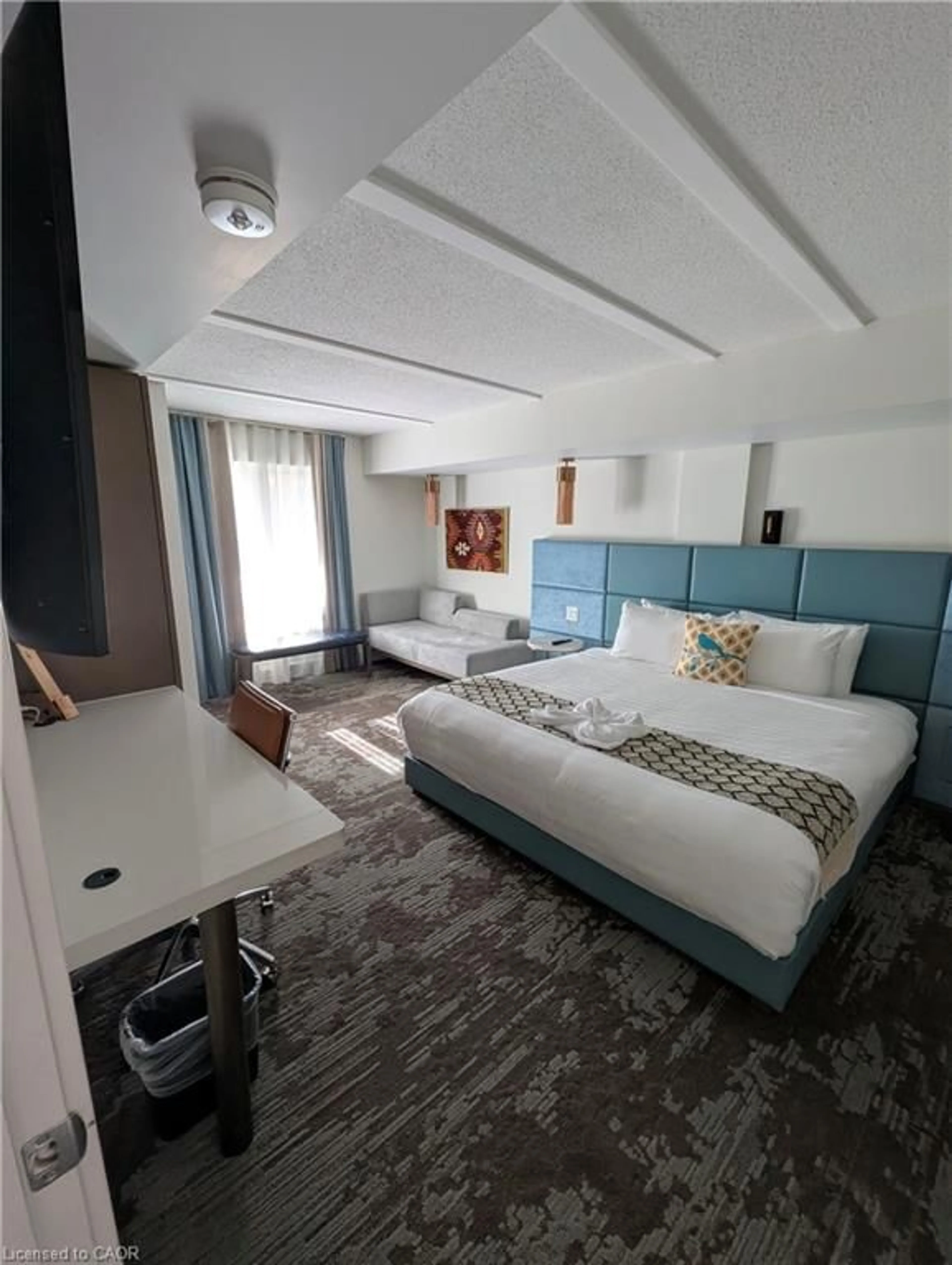 A pic of a room for 9 Harbour St #4403 & 4405, Collingwood Ontario L9Y 5B5