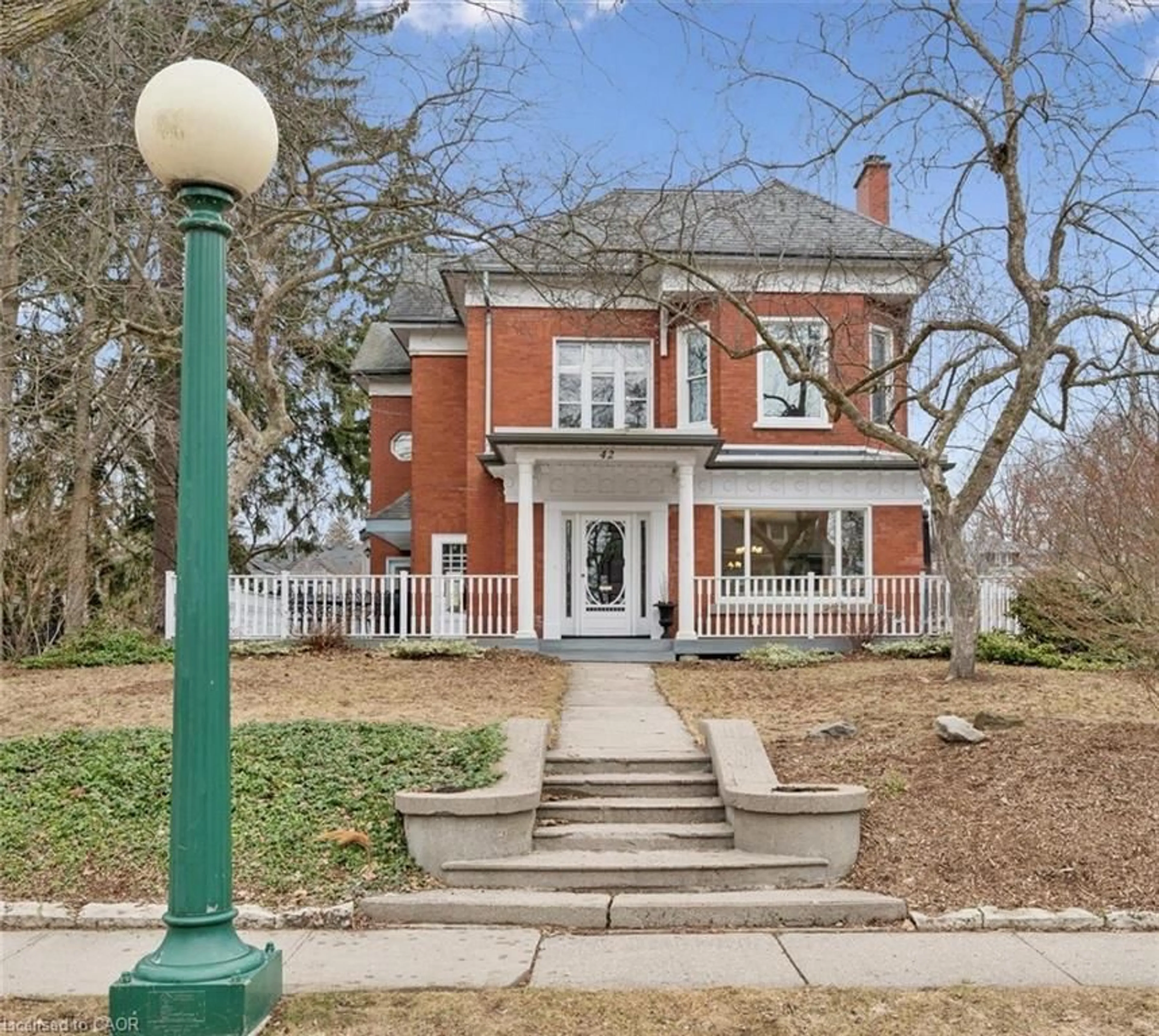 Home with brick exterior material, street for 42 Lansdowne Rd, Cambridge Ontario N1S 2S9