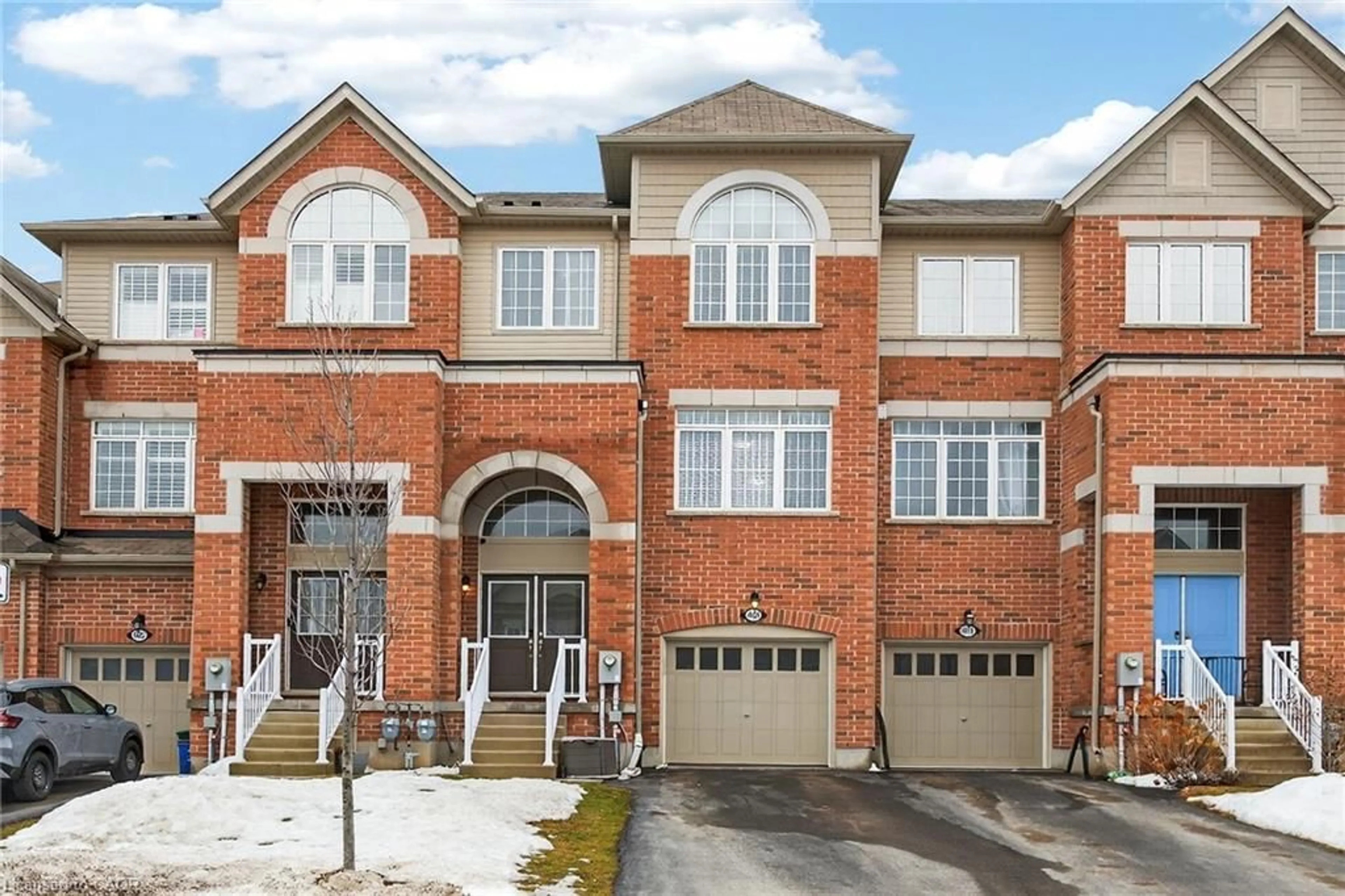Home with brick exterior material, street for 4020 Fracchioni Dr, Beamsville Ontario L3J 0R8
