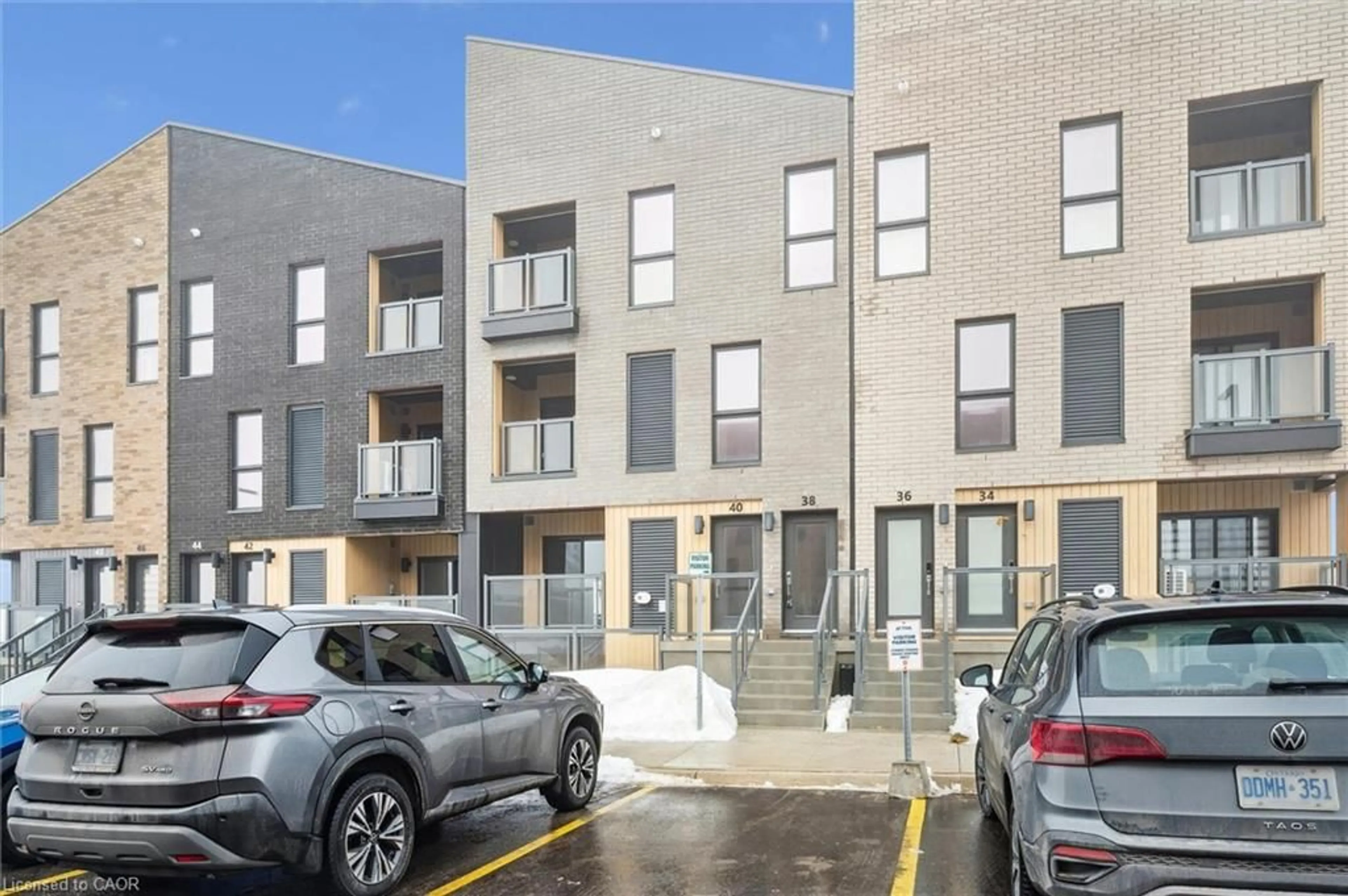 Unknown for 40 Urbane Blvd, Kitchener Ontario N2E 0H8