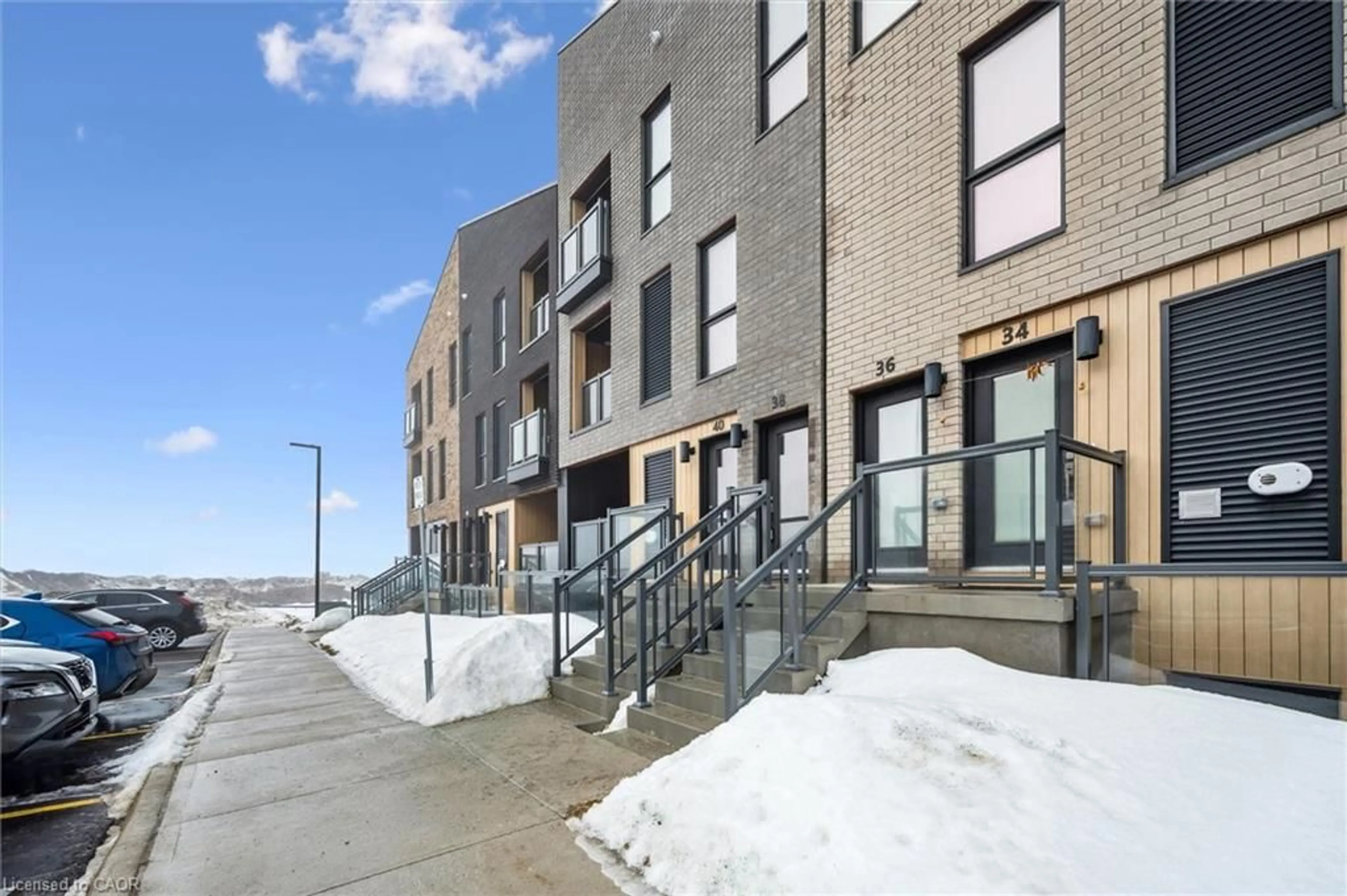 Unknown for 40 Urbane Blvd, Kitchener Ontario N2E 0H8