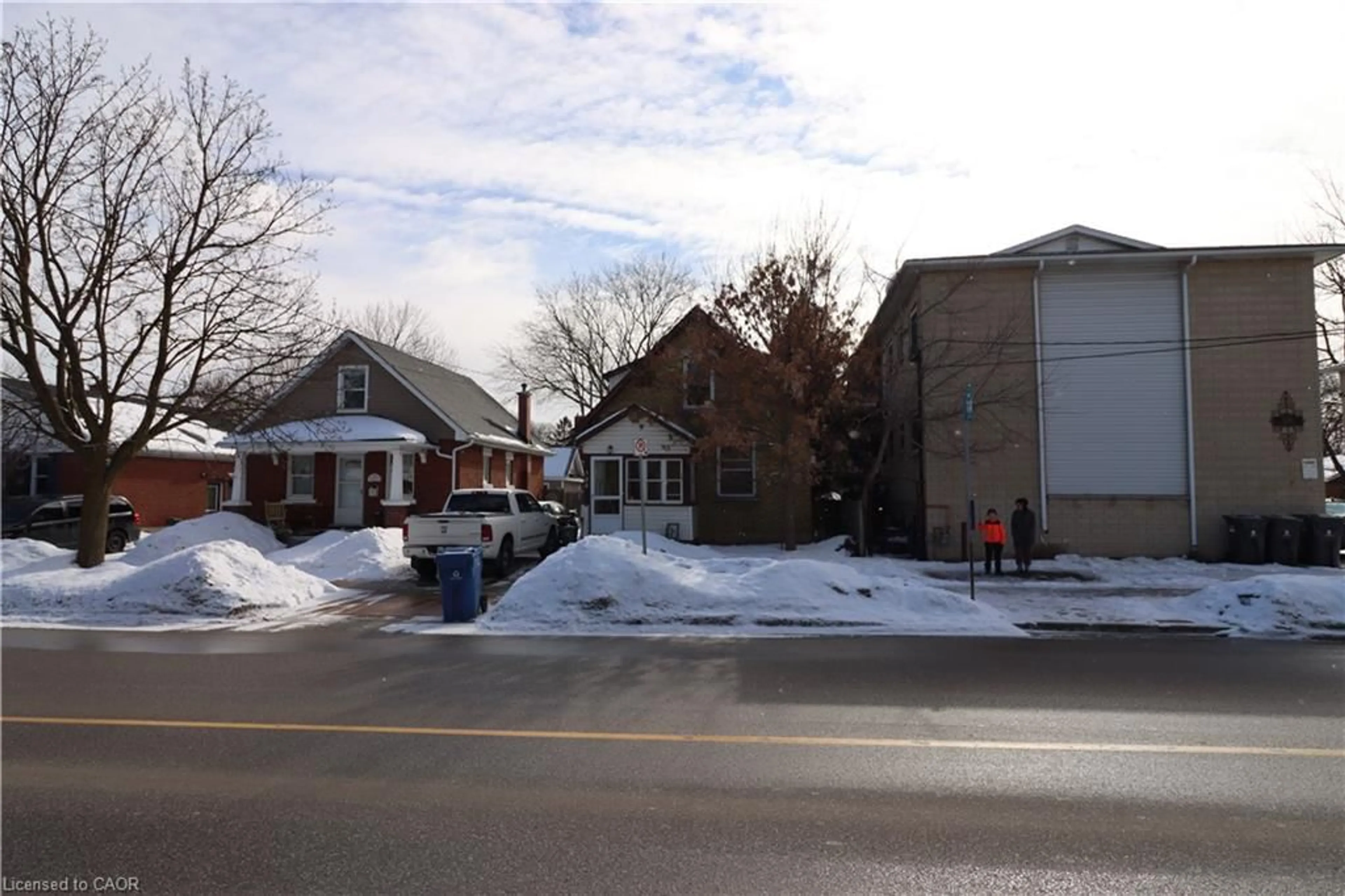 Unknown for 344 Paisley Rd, Guelph Ontario N1H 2P9