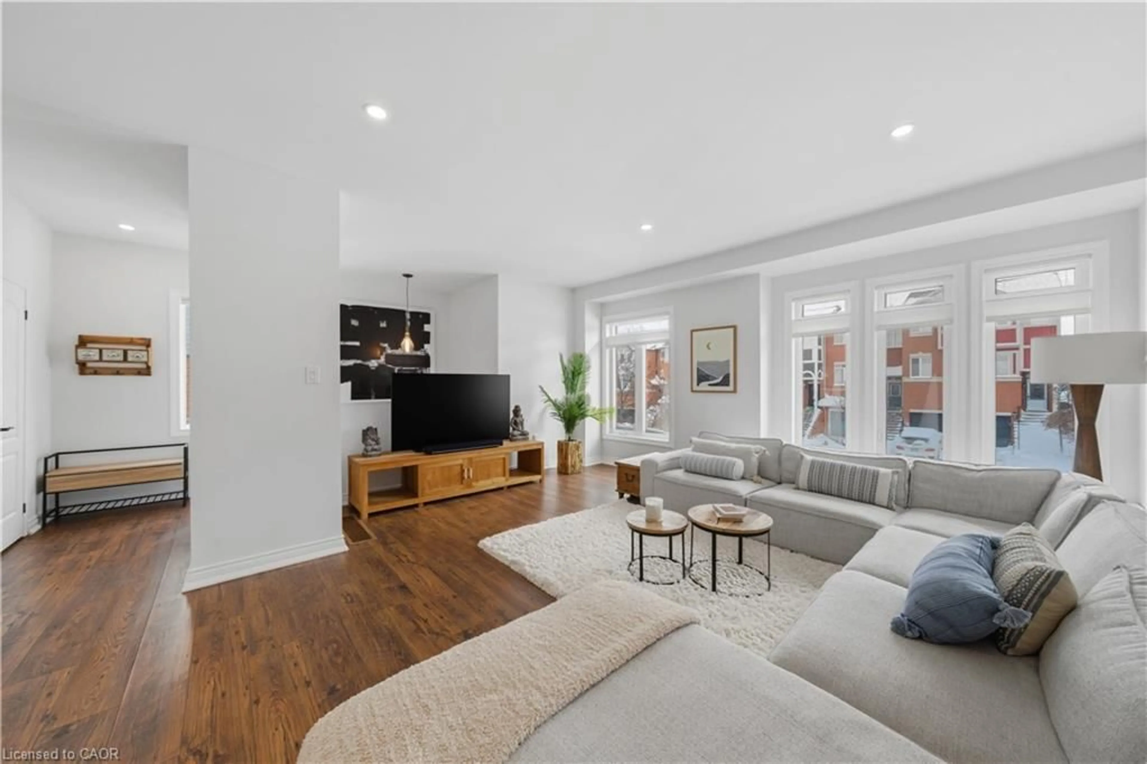 Living room with furniture, unknown for 10 Grey Owl Run, Georgetown Ontario L7G 5Z7