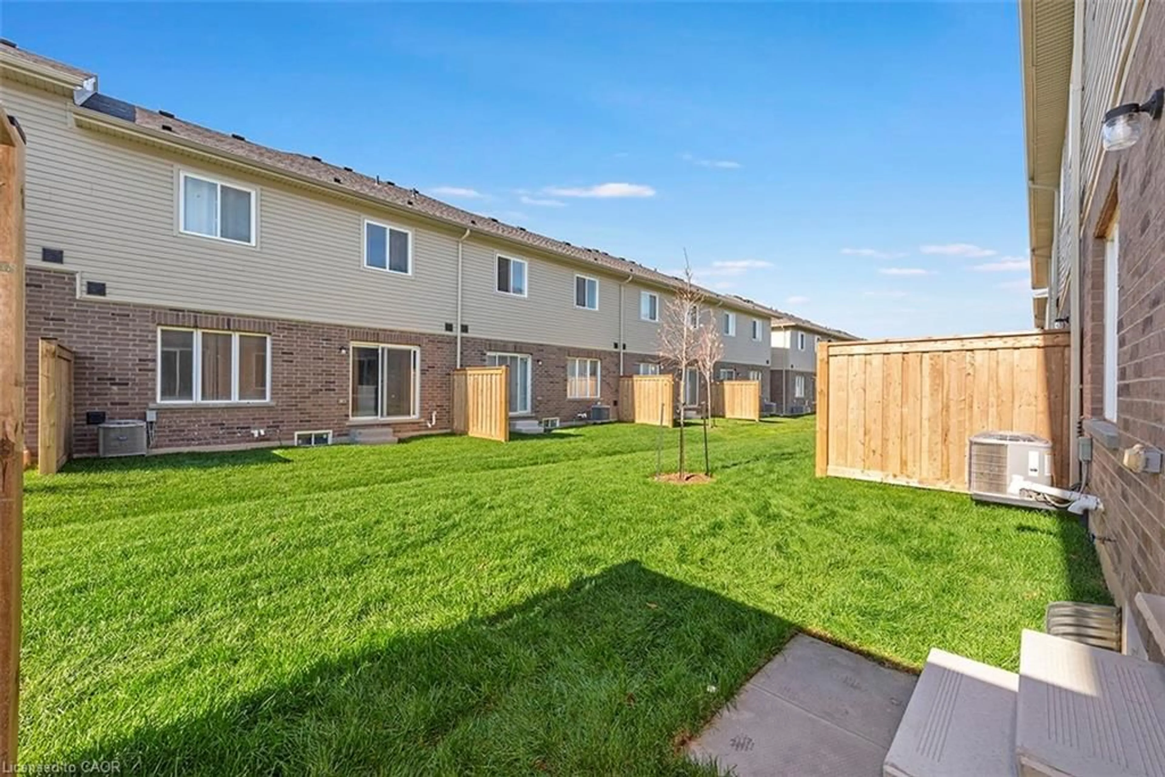 Patio, street for 205 Thames Way #17, Hamilton Ontario L0R 1W2