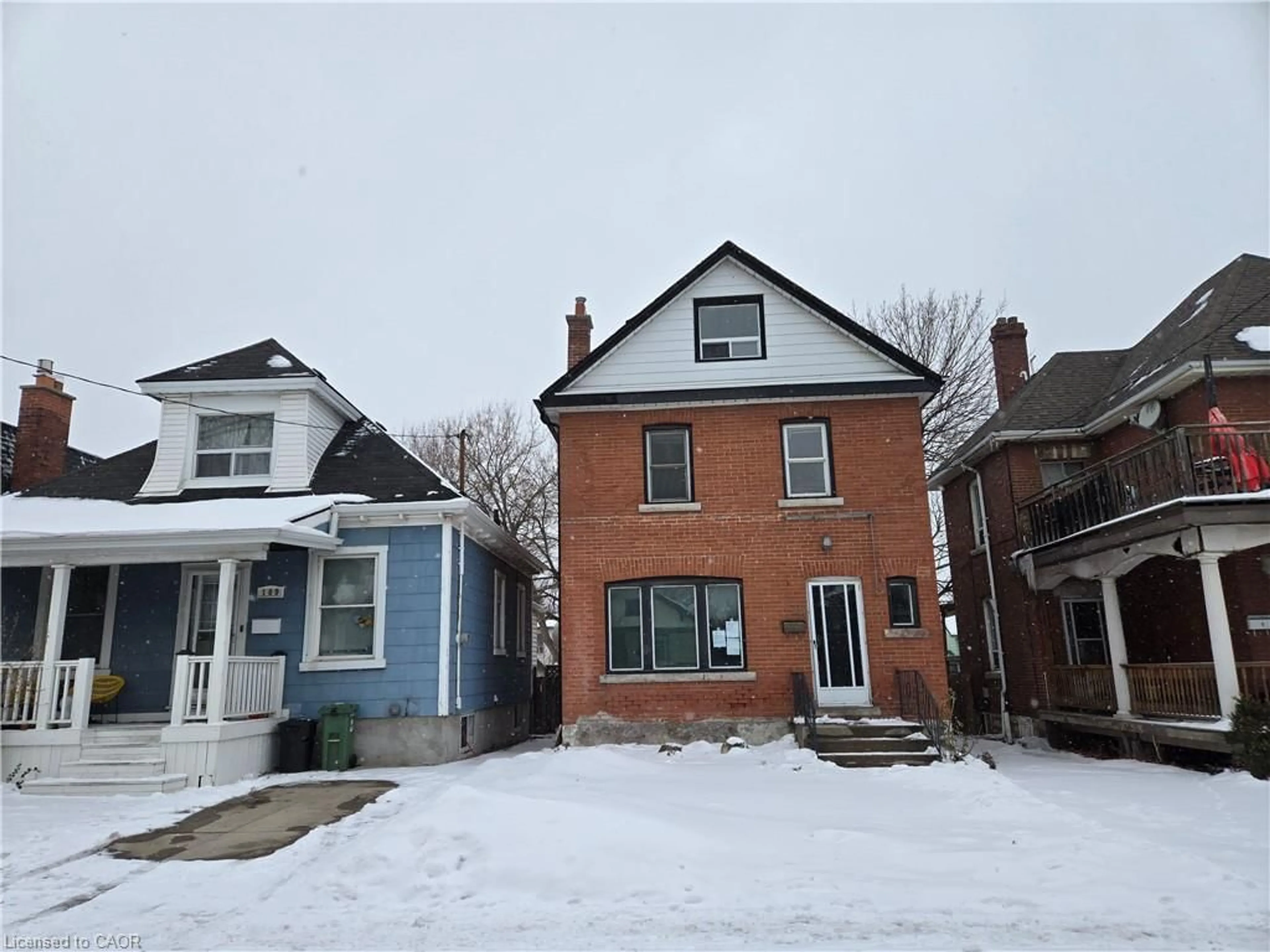 Unknown for 111 Park Row, Hamilton Ontario L8H 4E5