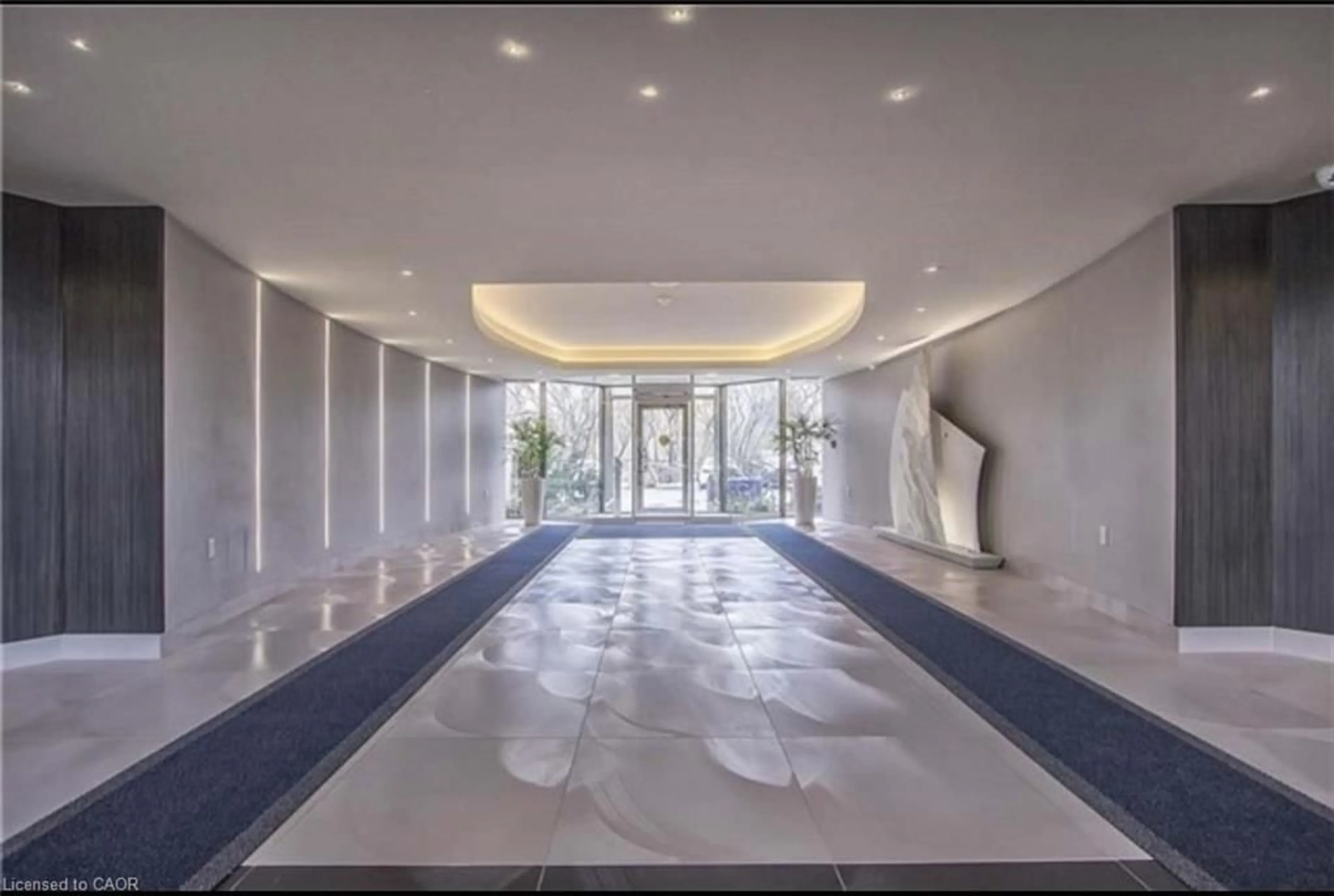 Lobby for 2261 Lake Shore Blvd #113, Etobicoke Ontario M8V 3X1