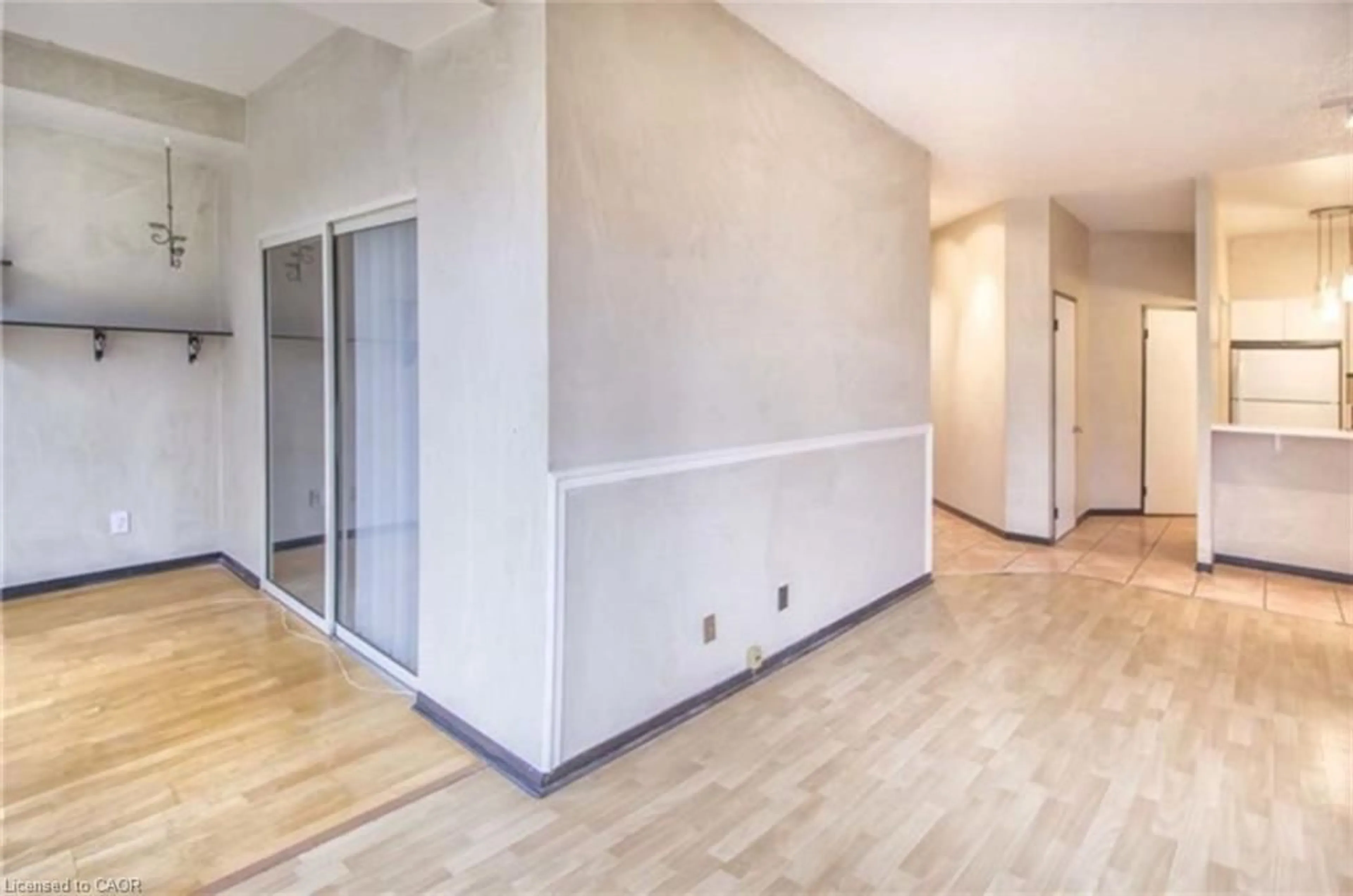 A pic of a room for 2261 Lake Shore Blvd #113, Etobicoke Ontario M8V 3X1
