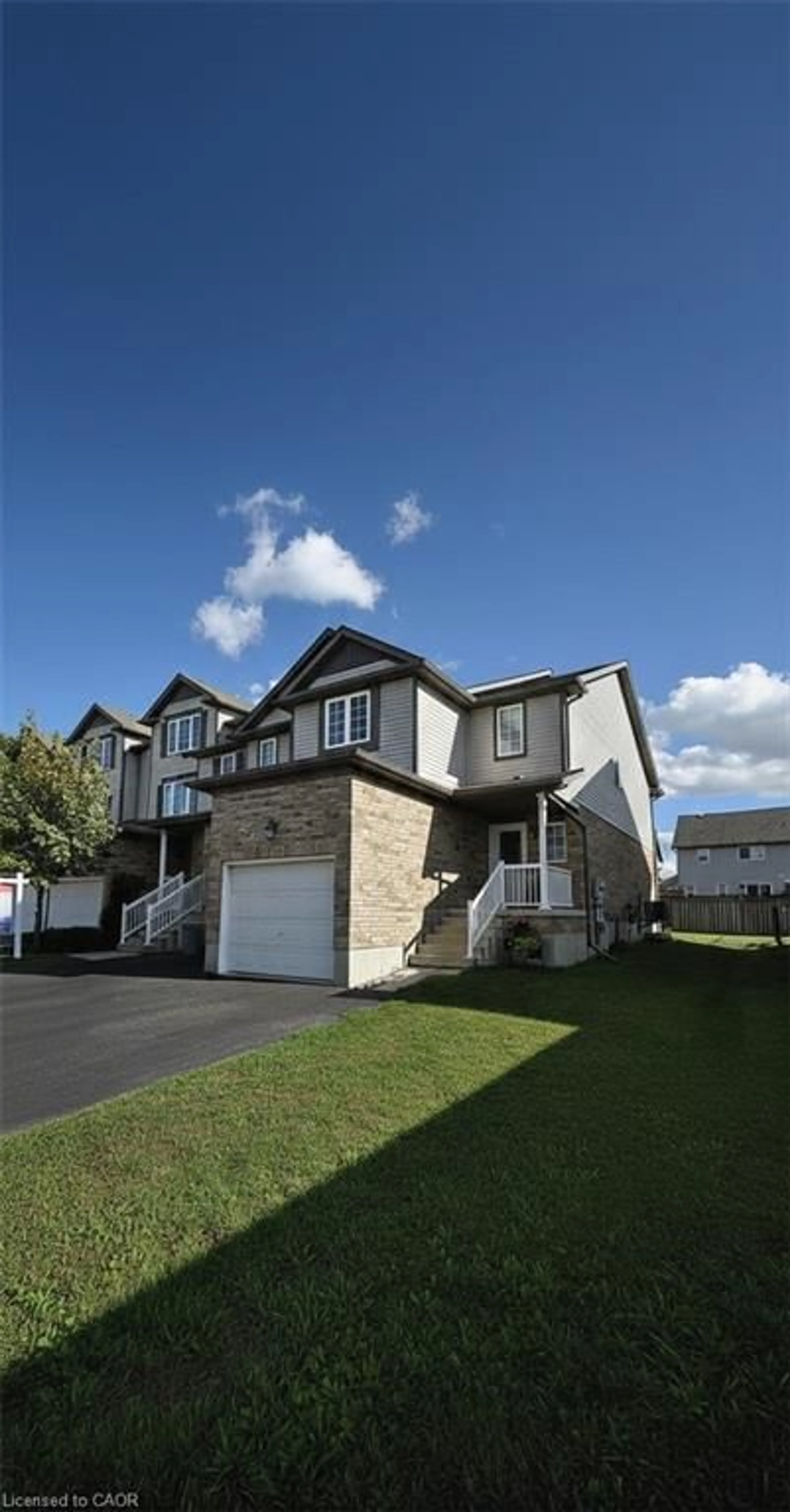 Home with vinyl exterior material, street for 258 Sophia Cres, Kitchener Ontario N2R 1X9